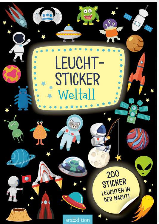 Das Buchcover zeigt auf schwarzem Hintergrund eine Vielzahl bunter Illustrationen von Planeten, Sternen, Astronauten und extraterrestrischen Wesen. Im Mittelpunkt steht der Titel „LEUCHT-STICKER WELTALL“ in gelber Schrift auf hellem Hintergrund. Am unteren Rand ist ein Hinweis auf die 200 Sticker, die in der Nacht leuchten. Oben rechts befindet sich ein kleines abgerundetes Textfeld mit dem SPIEGEL-Bestseller-Button. Ganz unten mittig steht der Logoschriftzug von arsEdition.