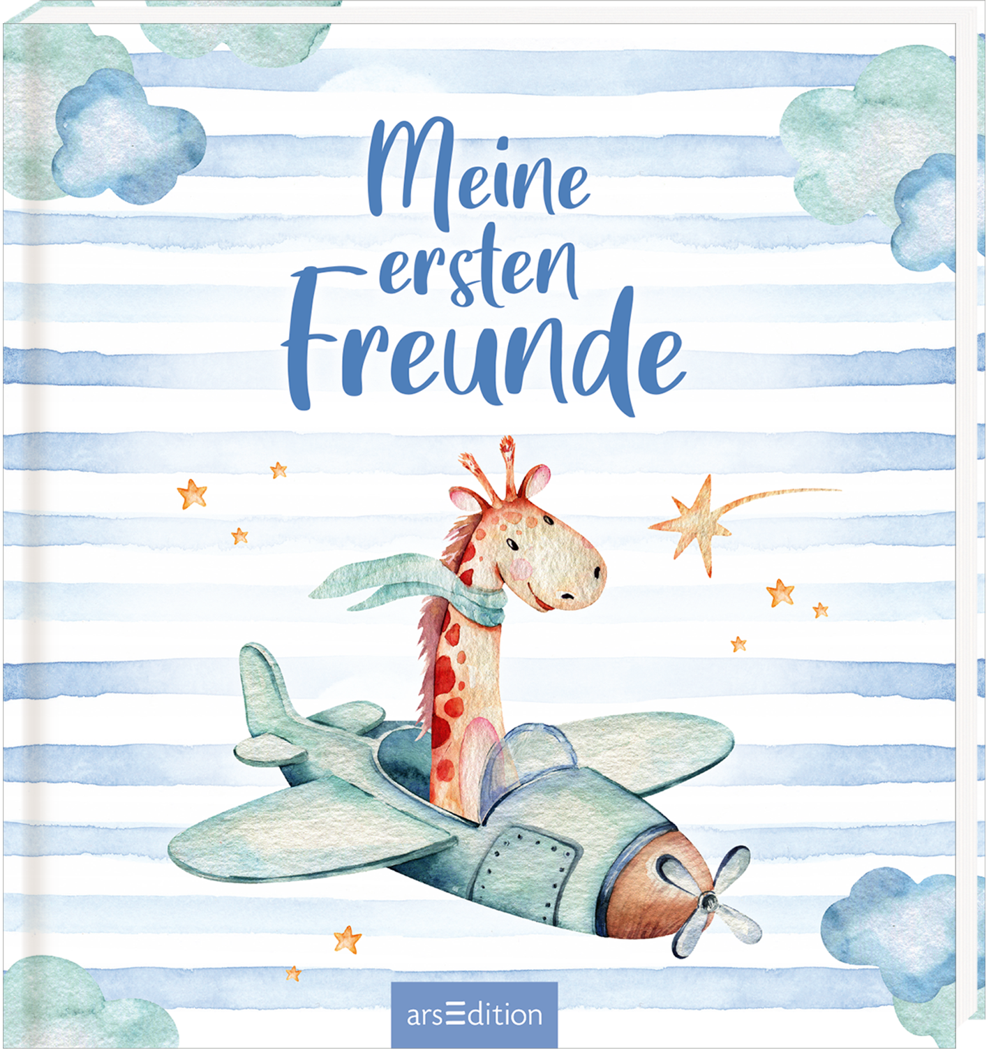Der Buchcover zeigt eine niedliche Giraffe mit einem grünen Schal, die in einem nostalgischen Flugzeug sitzt. Der Hintergrund ist in sanften Blau- und Weißtönen mit gestreiften Wolken und kleinen, goldenen Sternen gestaltet. Der Titel „Meine ersten Freunde“ ist in verspielter, blauer Schriftart oben auf dem Cover platziert, die eine fröhliche Atmosphäre vermittelt. Ganz unten mittig steht der Logoschriftzug von arsEdition.
