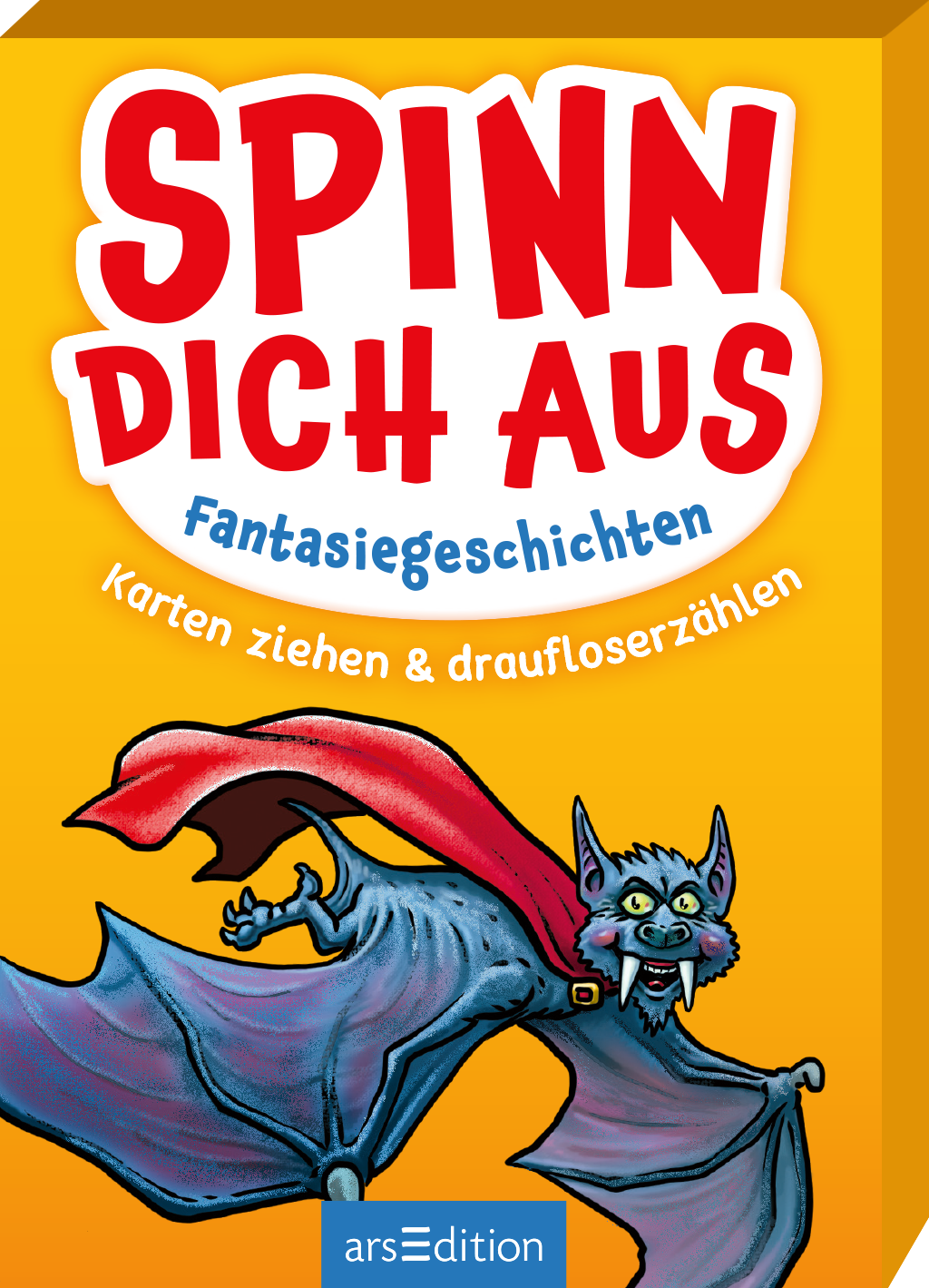 Die dreidimensionale Kartenbox zeigt einen orangefarbenen Hintergrund mit dem Titel „SPINN DICH AUS“ in großen, roten Buchstaben. Darunter steht in blauer Schrift „Fantasiegeschichten“. Eine lustige Fledermaus mit rotem Umhang und großen Reiszähnen fliegt unter dem Titel vorbei. Ganz unten mittig steht der Logoschriftzug von arsEdition.