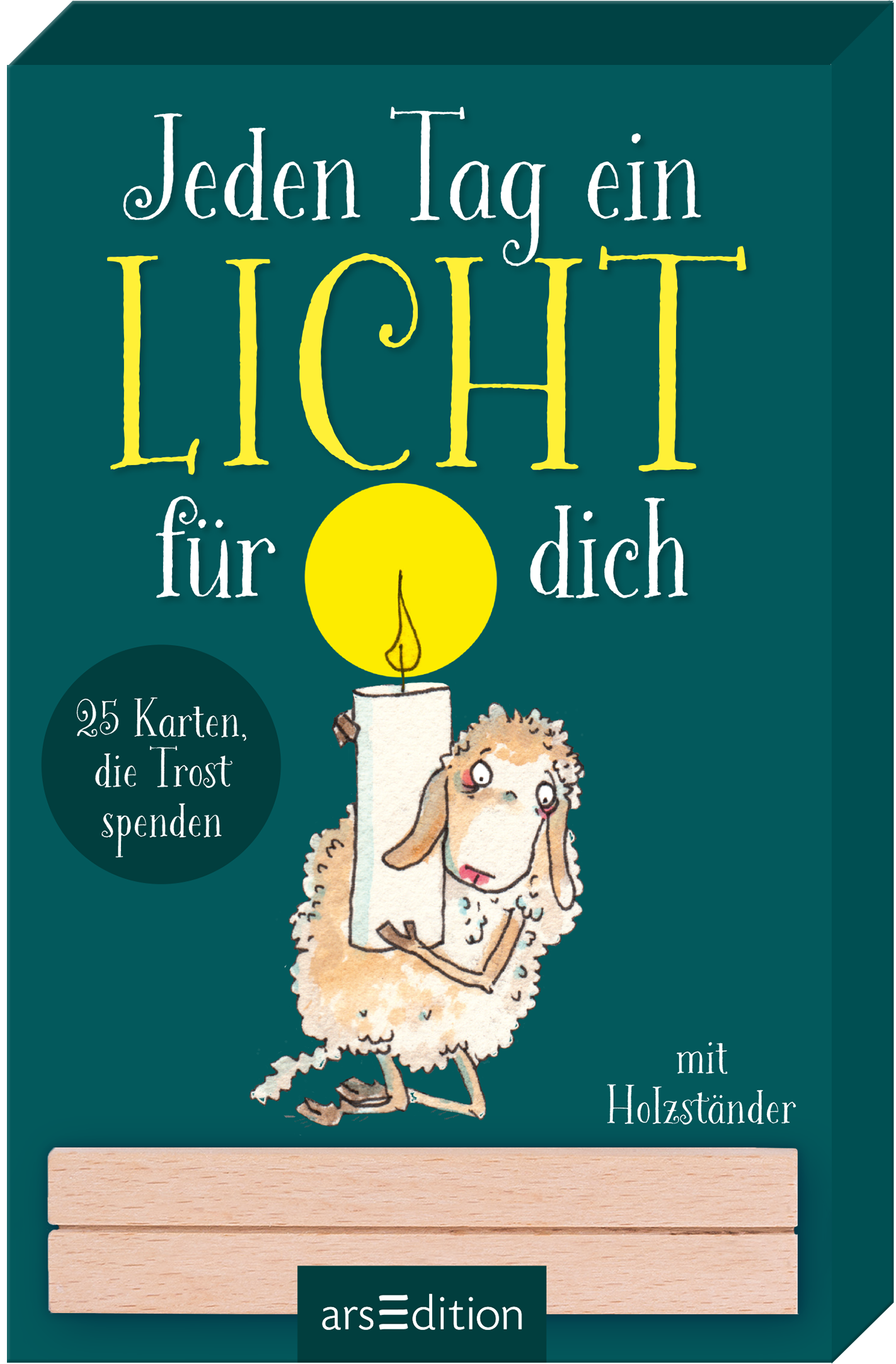 Das Cover zeigt einen sanften, pastellgrünen Hintergrund. In der Mitte prangt der Titel „Jeden Tag ein LICHT für dich“ in großen, gelben Buchstaben. Ein niedliches, cartoonhaftes Schaf hält eine brennende Kerze, die von einem gelben Lichtkreis umgeben ist. Unten links befindet sich ein runder, schwarzer Button mit der Aufschrift „25 Karten, die Trost spenden“. Ganz unten mittig steht der Logoschriftzug von arsEdition.
