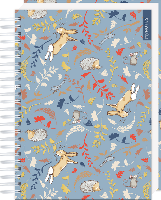 Das Buchcover zeigt eine sanfte, hellblaue Hintergrundfarbe, auf der bunte Illustrationen von Hasen, Igeln und Mäusen zu sehen sind. Diese Tiere wirken verspielt und sind von verschiedenen Pflanzenmotiven umgeben, in warmen Farbtönen wie Rot, Gelb und Grün. Der Schriftzug „my NOTES“ ist in einer modernen, klaren Typografie am oberen Rand platziert. Ganz unten mittig steht der Logoschriftzug von arsEdition.