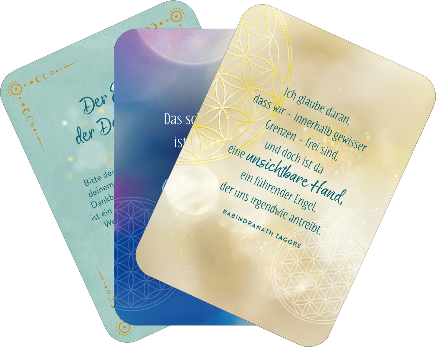 Gezeigt wird eine Innen- oder Zusatzansicht von „Ein Engel für jeden Tag“. Die Ansicht präsentiert drei Karten in sanften Farben: eine mintgrüne Karte mit goldenen Verzierungen, eine blaue mit einem schimmernden, mystischen Hintergrund und eine beige-goldene Karte mit einer poetischen Botschaft. Die Typografie variiert zwischen klaren, eleganten Schriften und geschwungenen Schriftzügen. Jede Karte vermittelt ein Gefühl von Ruhe und Inspiration, um den Leser anzusprechen.
