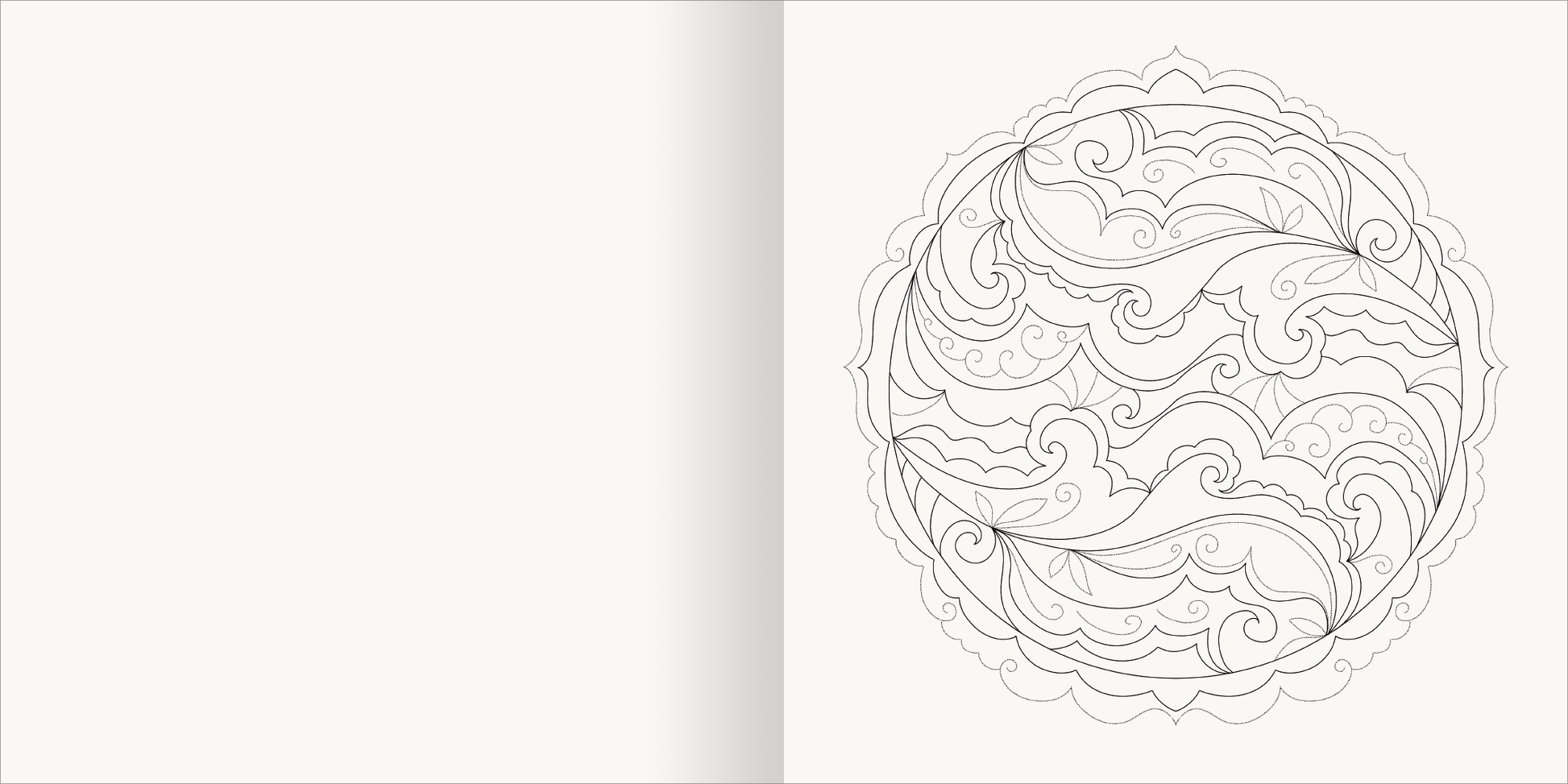 Gezeigt wird eine Innen- oder Zusatzansicht von „Aquarell-Malblock – Mandalas“. Die Seite zeigt ein detailliertes, kreisförmiges Mandala-Muster mit geschwungenen Linien und floralen Elementen in sanften, geschwungenen Formen. Die Zeichnung ist lediglich in Schwarz auf einem hellen, cremefarbenen Hintergrund dargestellt, was einen harmonischen und einladenden Eindruck vermittelt. Die Typografie ist nicht sichtbar, da es sich um eine rein grafische Darstellung handelt.