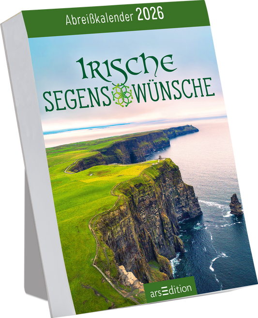 Das Buchcover zeigt eine beeindruckende Küstenlandschaft mit steilen Klippen und einer grünen Wiese im Vordergrund. Über dem Bild steht der Titel „Irische Segenswünsche“ in eleganter, geschwungener Schrift. Die Hauptfarben sind sanfte Grüntöne und helle Blautöne des Himmels und des Wassers. Ganz unten mittig steht der Logoschriftzug von arsEdition.