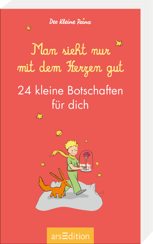Das Buchcover zeigt einen leuchtend korallenroten Hintergrund mit dem Titel „Man sieht nur mit dem Herzen gut“ in eleganter, goldener Schrift. Darunter steht „24 kleine Botschaften für dich“ in klarer, weißer Typografie. In der Mitte des Covers ist eine kindliche Illustration eines kleinen Jungen mit einem gelben Haar, der eine rote Blume in der Hand hält. Um ihn herum sind kleine Sterne verstreut. Oben links ist der Urheber „Der Kleine Prinz“ genannt. Ein...