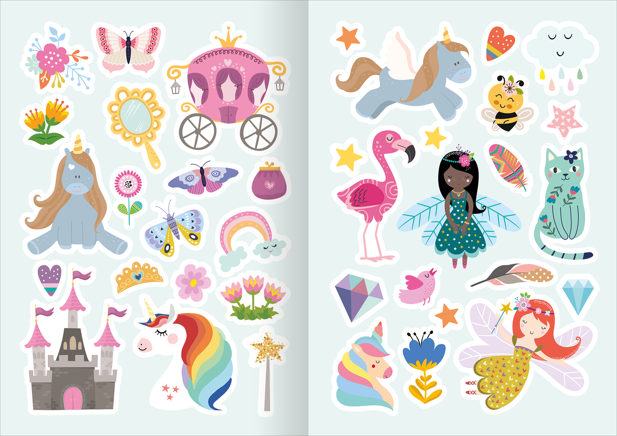 Gezeigt wird eine Innen- oder Zusatzansicht von „Diamant-Stickerspaß Feen“. Die Darstellung umfasst ein buntes Arrangement von fantastischen Motiven, darunter ein Einhorn, eine Fabelwesenprinzessin und eine Karosse. Die Farbpalette reicht von sanften Pastelltönen bis hin zu kräftigen, auffälligen Farben wie Pink, Blau und Lila. Die Typografie ist verspielt und kindgerecht, unterstrichen von verschiedenen dekorativen Elementen wie Blumen, Sternen und Regenbögen.