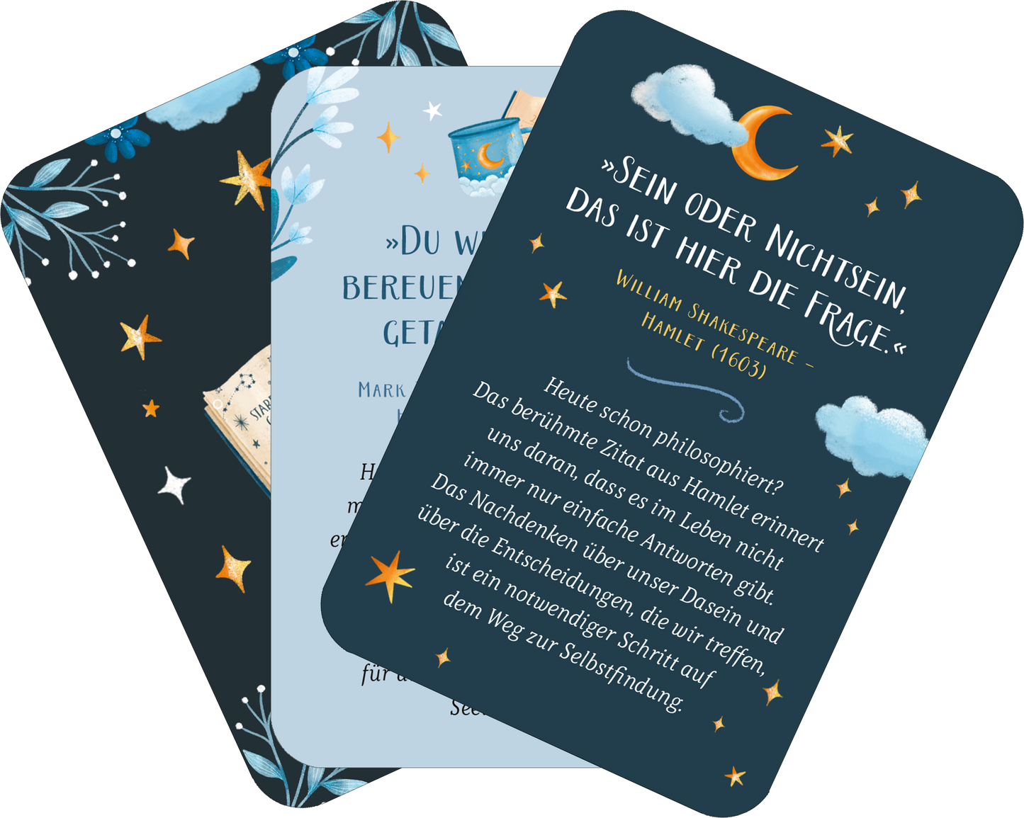 Gezeigt wird eine Innen- oder Zusatzansicht von „Mein kleines Bücherorakel“. Die Ansicht präsentiert drei Karten in sanften Blau- und Grautönen, verziert mit weißen und goldenen Sternen sowie zarten floralen Motiven. Jede Karte enthält ein Zitat, welches in einer eleganten, gut lesbaren Typografie gestaltet ist. Die Texte sind umgeben von illustrativen Elementen wie Wolken und Schmetterlingen, die eine harmonische und inspirierende Atmosphäre schaffen.