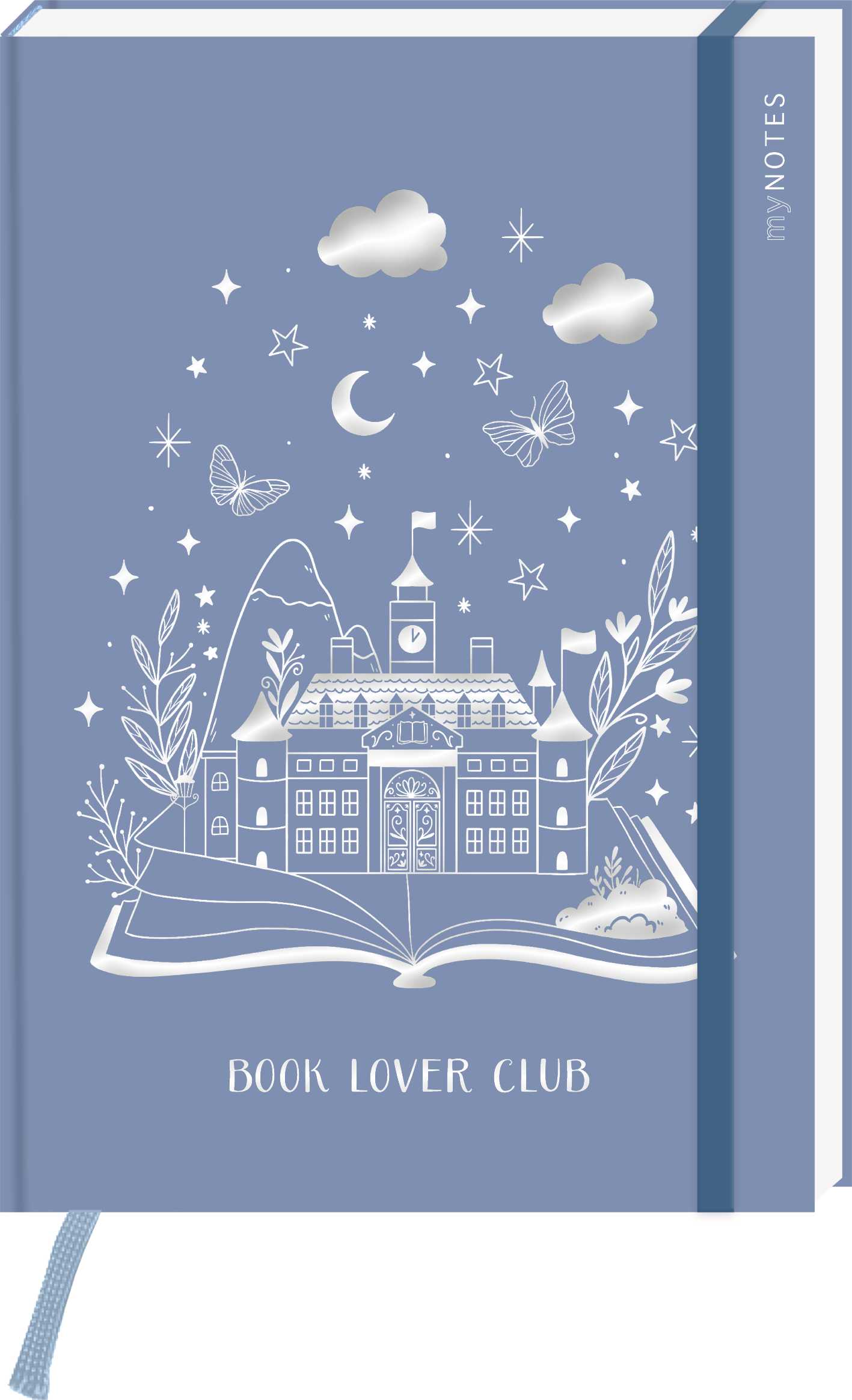 Das Buchcover zeigt einen sanften, hellblauen Hintergrund. In der Mitte ist ein stilisiertes offenes Buch abgebildet, aus dem ein prächtiges, weißes Schloss mit Türmen und einem großen Uhrenturm emporragt. Um das Schloss sind zarte Pflanzen, Wolken, Sterne und Schmetterlinge verteilt, die eine träumerische Atmosphäre schaffen. Der Titel „BOOK LOVER CLUB“ ist klar und modern in großen, weißen Buchstaben am unteren Rand platziert. Oben rechts steht der Logoschriftzug von mynotes.