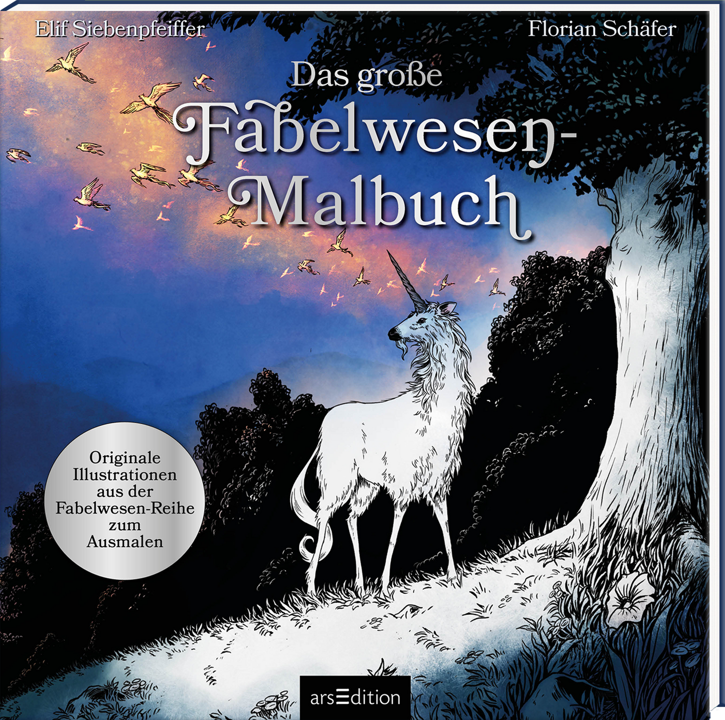 Das Buchcover zeigt ein majestätisches, weißes Einhorn vor einer traumhaften, farbenfrohen Kulisse mit sanften Blau- und Lilatönen, die einen Abendhimmel darstellen. Der Titel „Das große Fabelwesen-Malbuch“ steht in verschnörkelter Schrift, während die Urheber Elif Siebenpfeiffer und Florian Schäfer oben in schlichter Schrift platziert sind. Ein runder Button verkündet „Originale Illustrationen aus der Fabelwesen-Reihe zum Ausmalen“. Ganz unten mittig steht der Logoschriftzug...