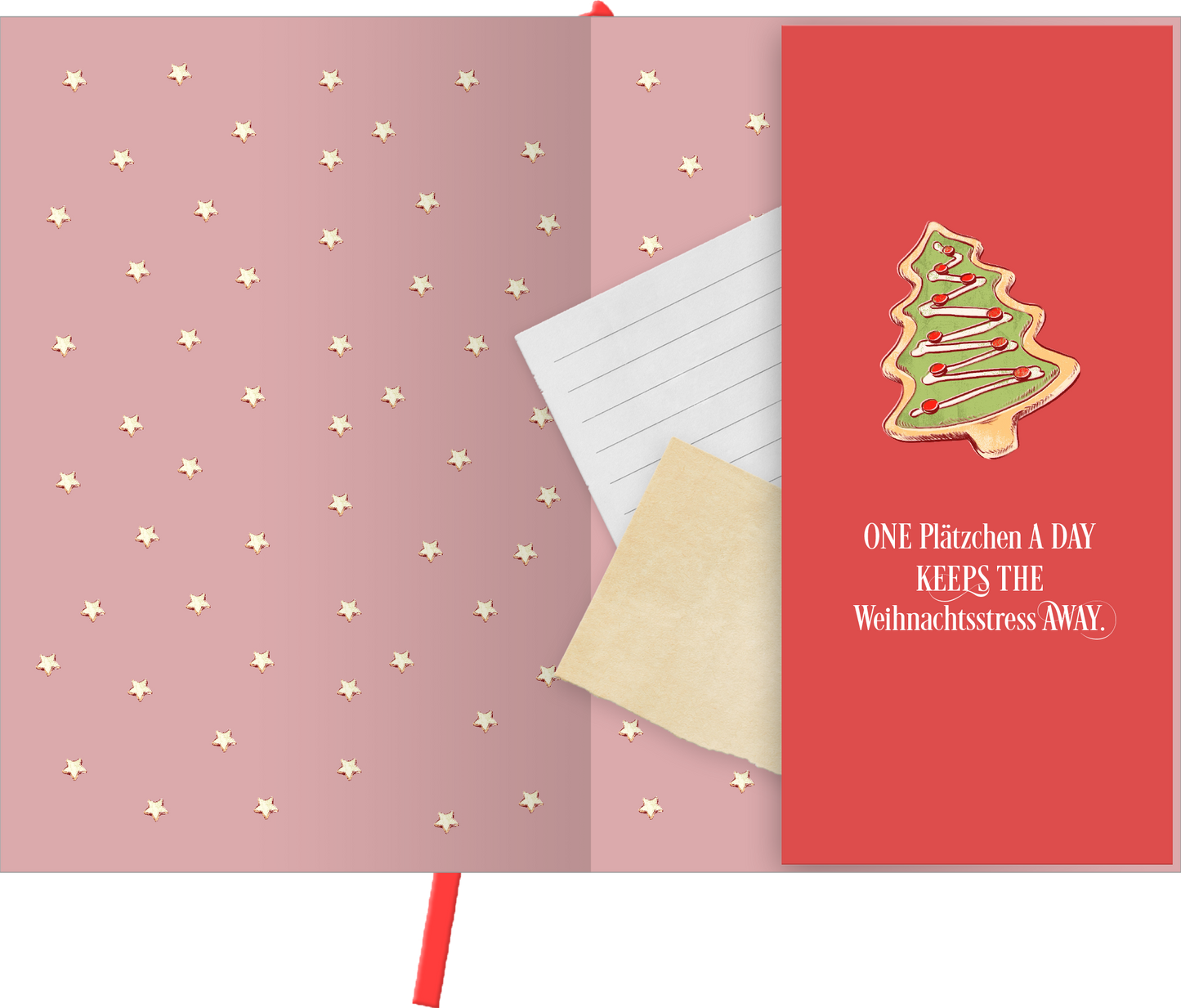 Gezeigt wird eine Innen- oder Zusatzansicht von „myNOTES Papeterie: Notizbuch A5 Meine Lieblingsrezepte“. Der Hintergrund ist in sanftem Rosé mit kleinen, goldenen Stern-Mustern gestaltet. Auf der rechten Seite befindet sich ein rotes Feld mit einer illustrierten Weihnachtsbaum-Grafik. Darunter steht in weißer, moderner Schrift: „ONE Plätzchen A DAY KEEPS THE Weihnachtsstress AWAY“. Die Kombi aus Farben und Typografie unterstreicht den festlichen Charakter des Notizbuchs.