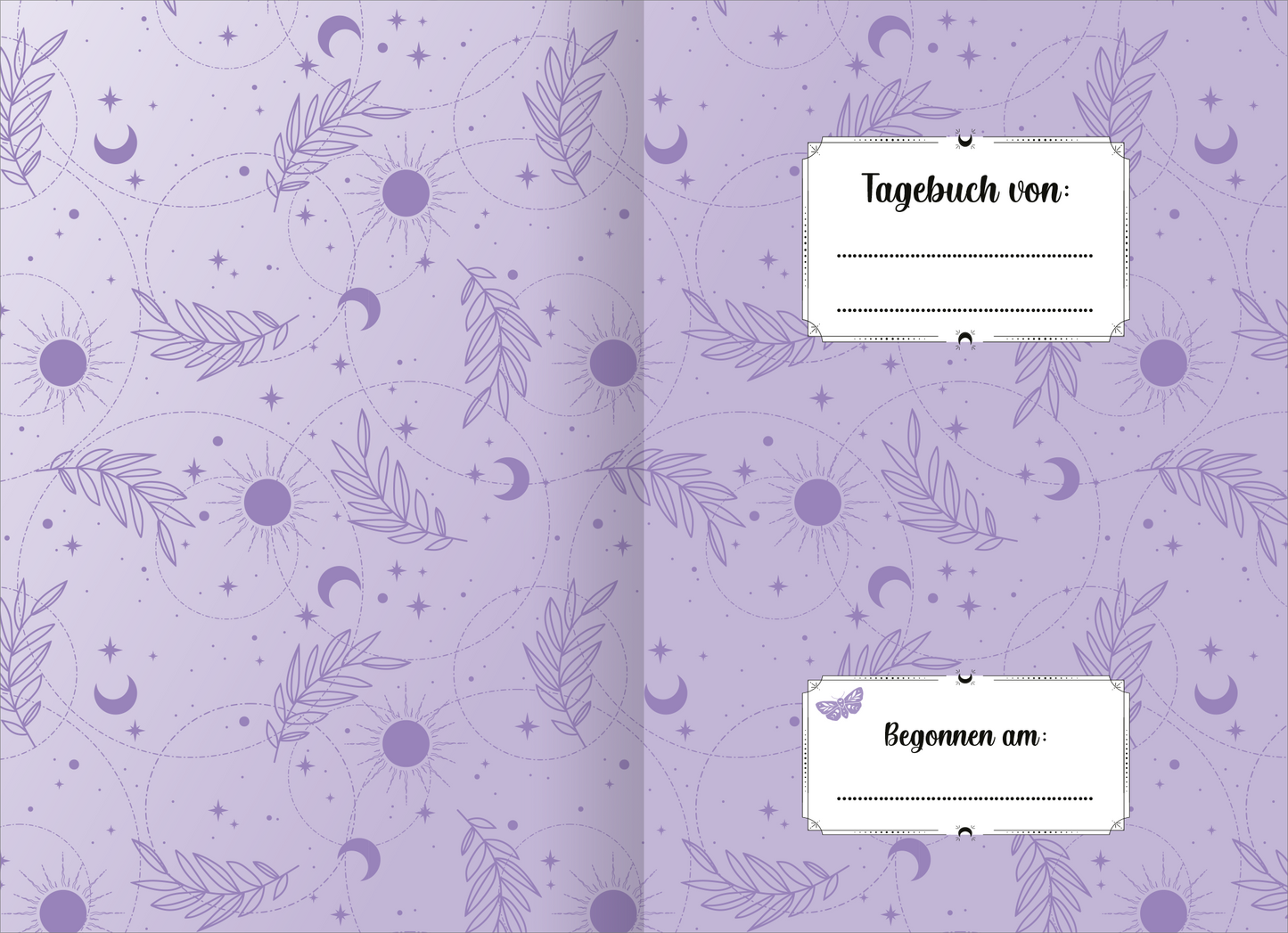 Gezeigt wird eine Innenansicht von „My Secret Journal | Tagebuch mit Schloss“. Die Doppelseite präsentiert einen sanften lila Hintergrund, verziert mit filigranen Mustern aus Sonnen, Monden und Blättern. Auf der linken Seite befindet sich ein Feld mit der Aufschrift „Tagebuch von:“, während die rechte Seite mit „Begonnen am:“ versehen ist. Die Schrift ist in einer eleganten, verspielten Typografie gehalten, die den persönlichen und geheimnisvollen Charakter des Tagebuchs...