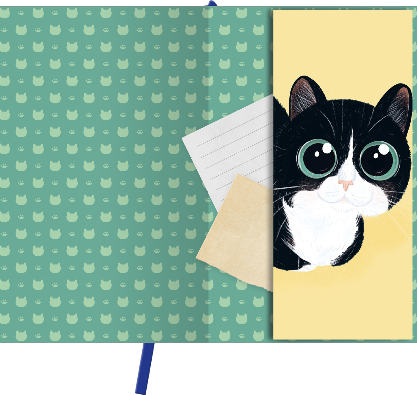 Gezeigt wird eine Innen- oder Zusatzansicht von „myNOTES Papeterie: Notizbuch A6 Katzen regieren die Welt“. Die Seite zeigt einen hellblauen Hintergrund mit dezenten Katzenmotiven. Ein farbenfrohes, illustriertes Kätzchen blickt mit großen, runden Augen von einer beigefarbenen Fläche. Zudem sind ein paar notizähnliche Blätter in Weiß und ein beige-farbenes Stück Papier sichtbar, was die Funktionalität des Notizbuchs unterstreicht. Die Stimmung ist freundlich und verspielt.