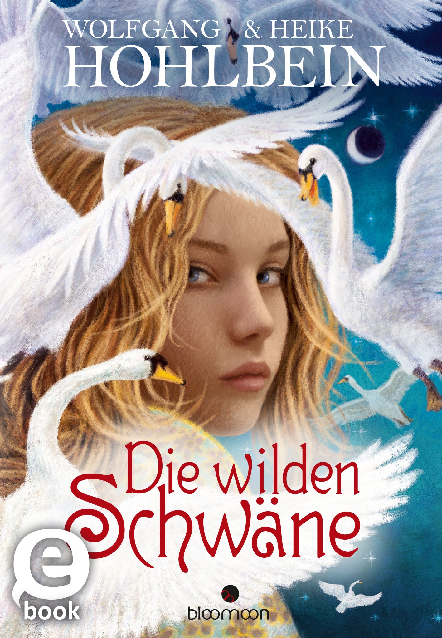 Das Buchcover zeigt ein junges Mädchen mit lockigen Haaren, umgeben von weißen Schwänen vor einem leuchtend blauen Hintergrund. Die Schwäne schweben majestätisch und verleihen dem Cover eine traumhafte Atmosphäre. Die Titelzeile „Die wilden Schwäne“ ist in geschwungener, roter Schrift prominent platziert. Oben links sind die Autorennamen „Wolfgang & Heike Hohlbein“ in einem klaren, weißen Schriftzug zu sehen. Ganz unten mittig steht der Logoschriftzug von arsEdition.