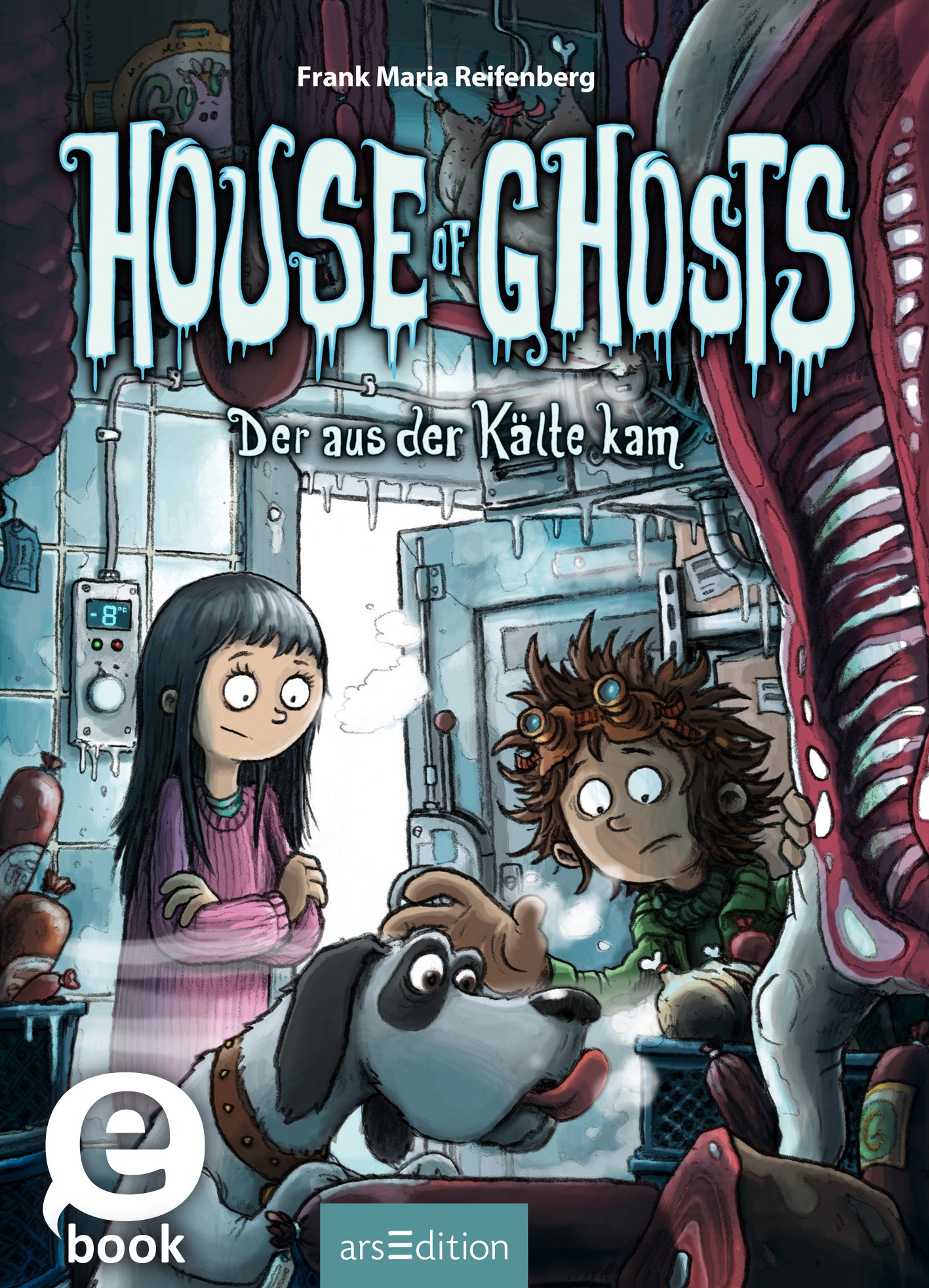 Auf dem Buchcover von „House of Ghosts“ von Frank Maria Reifenberg sind zwei Kinder in einem düsteren, aber humorvollen Setting abgebildet. Im Vordergrund steht ein Junge mit lockigen Haaren und ein Mädchen mit langen, schwarzen Haaren, die erstaunt wirken. Eine schaurige Szenerie mit ghosthaften Elementen und einem Hund im Vordergrund rahmt die Figuren ein. Der Titel „HOUSE of GHOSTS“ in blauer, tropfender Schrift und der Untertitel „Der aus der Kälte kam“ sind zentral...
