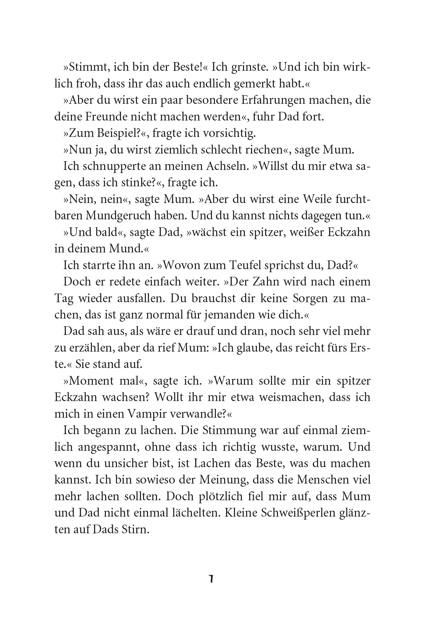 Gezeigt wird eine Innenansicht von „Wie man 13 wird und überlebt“. Die Seite zeigt einen gedruckten Text, bestehend aus Dialogen zwischen verschiedenen Charakteren. Die Serifenschrift auf hellem Hintergrund ist gut lesbar. Die Absätze sind eindeutig voneinander getrennt.