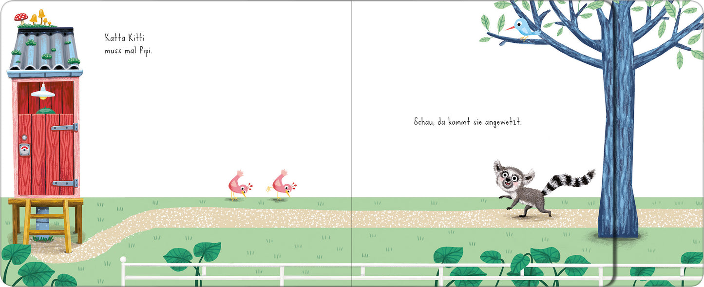 Gezeigt wird eine Innen- oder Zusatzansicht von „Der ganze Zoo geht aufs Klo“. Auf der linken Seite ist eine rote Toilette mit einem grauen Dach abgebildet, daneben zwei rosa Vögel. Die rechte Seite zeigt einen verspielten Lemur, der auf einem sandigen Weg läuft, umgeben von grünen Pflanzen und einem großen, blauen Baum. Der Text in freundlicher, kindgerechter Schrift ist in einem hellen Ton gehalten und vermittelt eine fröhliche Atmosphäre.