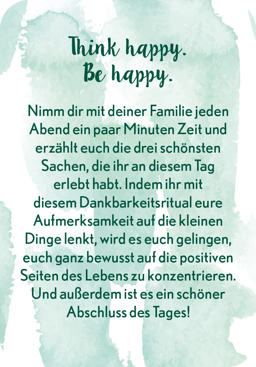 Gezeigt wird eine Innen- oder Zusatzansicht von „Achtsamkeit in der Familie“. Der Text präsentiert sich in einer verspielten, handschriftlich anmutenden Typografie in sanftem Grün auf einem aquarellierten Hintergrund in leichten Mint- und Weißtönen. Die zentrale Botschaft ermutigt Familien, Dankbarkeit praktizieren und bietet eine Anleitung, um Momente des Glücks zu teilen. Die freundliche Gestaltung unterstützt die positive Stimmung des Inhalts.