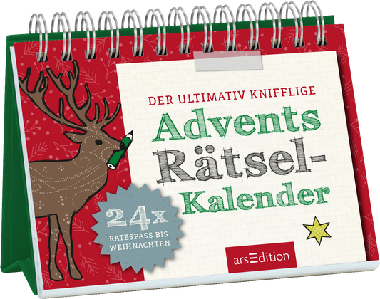 Das Cover zeigt einen fröhlichen, stilisierten Hirsch auf rotem Hintergrund, der mit weißen Schneeflocken sowie einer goldgelben Sterngrafik umgeben ist. Der Titel „Advents Rätsel-Kalender“ ist in handschriftlicher Schriftart in Grün gehalten, während der Untertitel „24x RATESPASS BIS WEIHNACHTEN“ auf einem blauen Wimpel platziert ist. Darüber steht der Satz „DER ULTIMATIV KNIFFLIGE“ in einer klaren, größeren Schrift. Ganz unten mittig steht der Logoschriftzug von arsEdition.