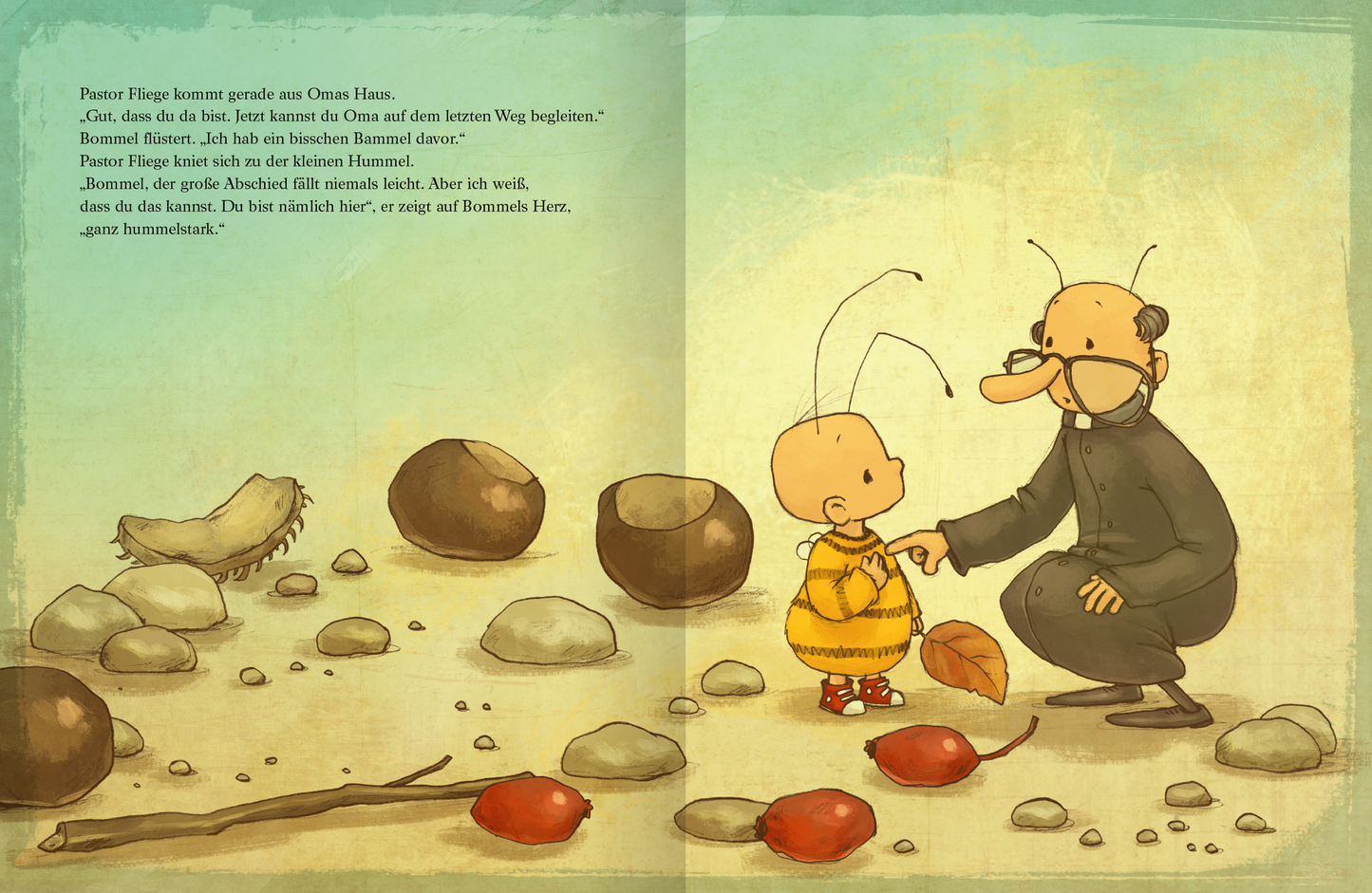 Gezeigt wird eine Innenansicht von „Die kleine Hummel Bommel nimmt Abschied“. Im Mittelpunkt stehen die Figuren der kleinen Hummel Bommel und des Pastors Fliege, umgeben von Kastanien, Steinen und Hagebutten. Der Text ist auf der linken Seite platziert.