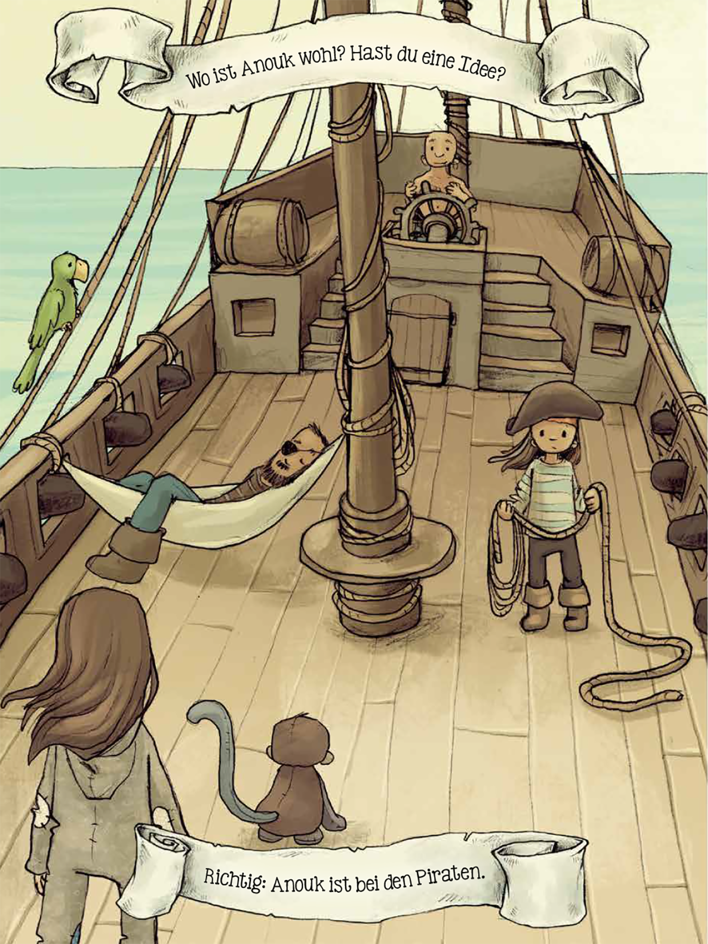 Gezeigt wird eine Innen- oder Zusatzansicht von „Anouk, die nachts auf Reisen geht“. Die Illustration zeigt das Deck eines Piratenschiffes mit Holzplanken und Seilen. Anouk beobachtet das Schiff, während eine Affi etwas weiter vorne auf dem Deck sitzt. Links sitzt ein grüner Papagei. Am oberen und unteren Bildrand sind zwei Banner in sanften Farben.