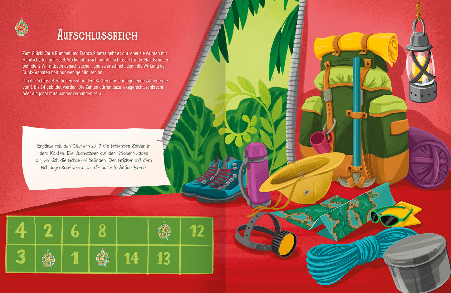 Gezeigt wird eine Innen- oder Zusatzansicht von „Escape-Stickerbuch – Verschollen im Dschungel“. Die Seite ist farbenfroh gestaltet mit einem roten Hintergrund und grünen Dschungelmotiven. Im Vordergrund befinden sich verschiedene Ausrüstungsgegenstände wie ein Rucksack, eine Lampe, Schnüre, und ein Hut, die reich verziert sind. In der linken Ecke sind Zahlen auf einem grünen Feld aufgeführt, um die verschiedenen Sticker zu organisieren. Die Schrift ist klar und gut lesbar,...