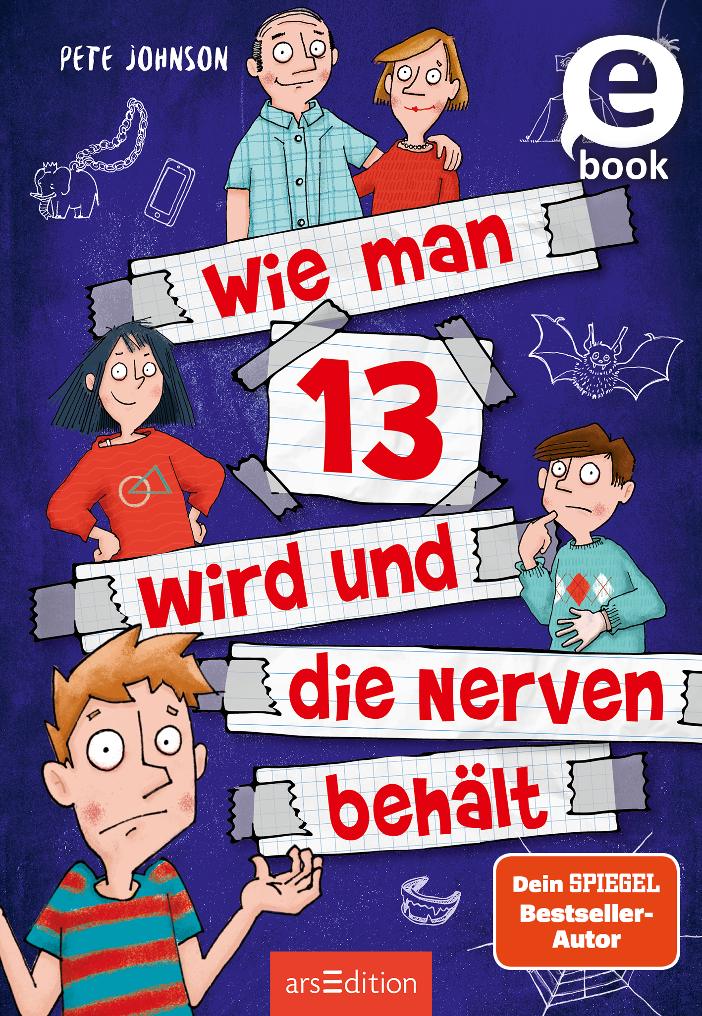 Das Cover von "Wie man 13 wird und die Nerven behält" von Pete Johnson zeigt auf einem blauen Hintergrund einen Jungen mit unschlüssiger Miene, der die Hände fragend erhoben hat. Um ihn herum sind Skizzen von gruseligen Dingen angeordnet. Außerdem werden verschiedene andere Figuren abgebildet. Darunter seine Eltern mit fröhlichem Gesichtsausdruck und zwei weitere Kinder. Der Titel ist in großen, roten Buchstaben auf weißen, angerissenen Notizzetteln platziert. Ein roter Button...