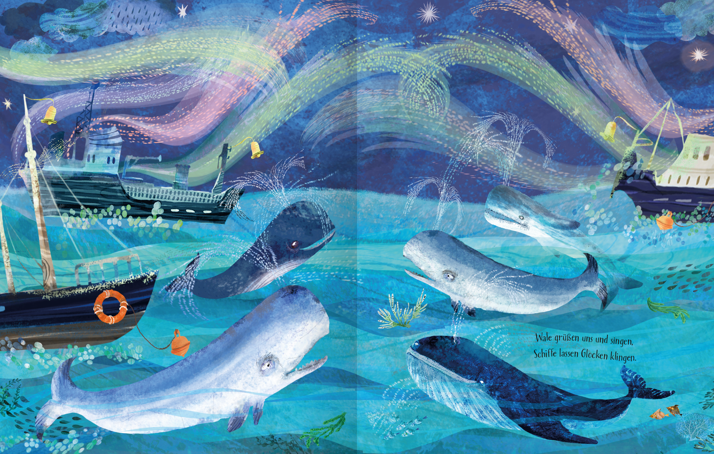 Gezeigt wird eine Innen- oder Zusatzansicht von „Das Nordlichtwunder“. Die Illustration zeigt eine zauberhafte Unterwasserwelt, dominiert von kräftigen Blau- und Grüntönen. Schwimmende Wale und ein altes Schiff sind zentrale Elemente, umgeben von sanften Wellen und leuchtenden Blasen. Der Himmel ist mit einem faszinierenden Nordlicht in sanften Gelb- und Grüntönen verziert. Die Typografie ist verspielt und harmoniert farblich mit den Illustrationen, wodurch eine träumerische...