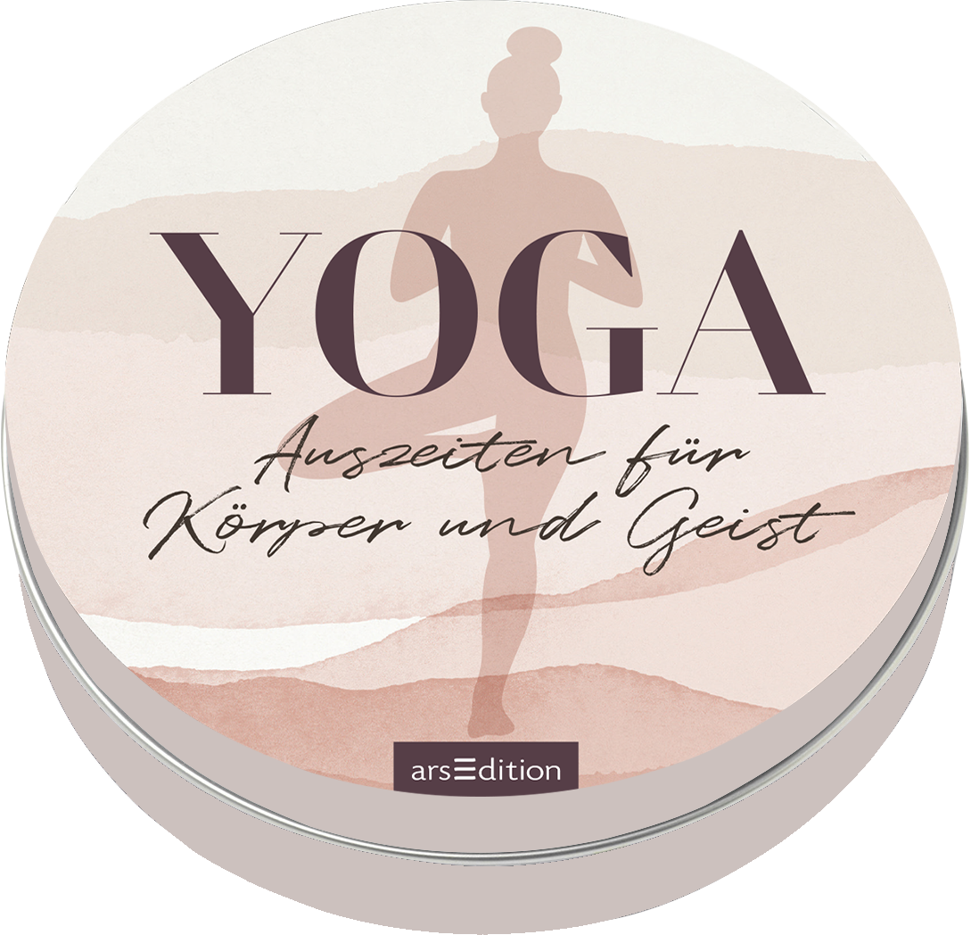 Das Buchcover zeigt eine sanfte, pastellfarbene Landschaft in Rosa- und Beigetönen. In der Mitte steht in großen, dunkelbraunen Buchstaben das Wort „YOGA“. Darunter folgt der Schriftzug „Auszeiten für Körper und Geist“ in einer eleganten, geschwungenen Schrift. Im Hintergrund ist die Silhouette einer Frau in einer Yoga-Pose zu sehen, die Ruhe und Ausgeglichenheit ausstrahlt. Ganz oben links ist ein SPIEGEL-Bestseller-Button abgebildet. Ganz unten mittig steht der Logoschriftzug von...