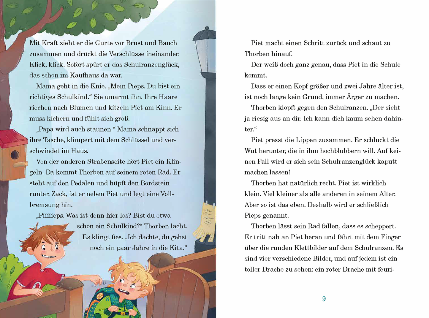 Gezeigt wird eine Innen- oder Zusatzansicht von „Die Wackelzahn-Bande kommt in die Schule“. Auf der linken Seite des Doppelseitigen-Layouts sind zwei Kinder abgebildet, die in einer lebhaften, farbenfrohen Umgebung miteinander interagieren. Die Illustration verwendet helle Farben wie Grün und Gelb, um eine freundliche Atmosphäre zu schaffen. Die leicht verspielte Schriftart ergänzt die kindgerechte Gestaltung. Auf der rechten Seite steht der Text in klarer, gut lesbarer Typografie, die...