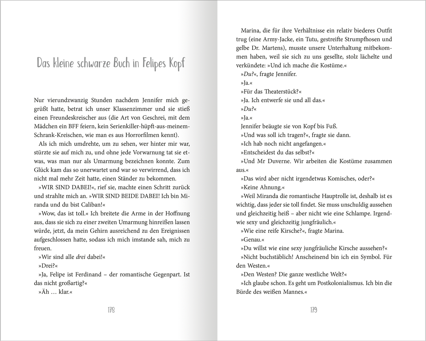 Gezeigt wird eine Innen- oder Zusatzansicht von „Genial normal“. Die Seite präsentiert einen klaren, ansprechenden Text in dunkler Schrift auf hellem Hintergrund. Die Überschrift „Das kleine schwarze Buch in Felipes Kopf“ hebt sich deutlich durch die große, geschwungene Typografie ab. Der Fließtext ist in Absätzen strukturiert, wobei die Schriftgröße leserfreundlich ist. Illustrationen oder grafische Elemente sind nicht sichtbar, was den Fokus auf den Text lenkt und eine klare...