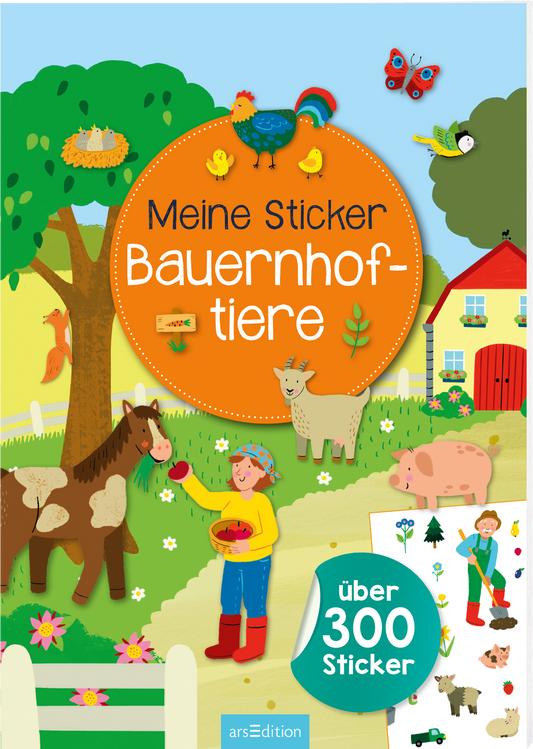Das Buchcover zeigt eine lebendige, kinderfreundliche Illustration eines Bauernhofs. Im Mittelpunkt steht ein orangefarbener Kreis mit dem Titel „Meine Sticker Bauernhof-tiere“ in großer, fröhlicher Schrift. Umgeben von verschiedenen Bauernhoftieren wie einem Pferd, einem Schaf und einem Schwein, sowie bunten Elementen wie Schmetterlingen und Blumen, vermittelt es eine fröhliche, einladende Atmosphäre. Rechts unten befindet sich ein Stickerbogen mit der Aufschrift „über 300...