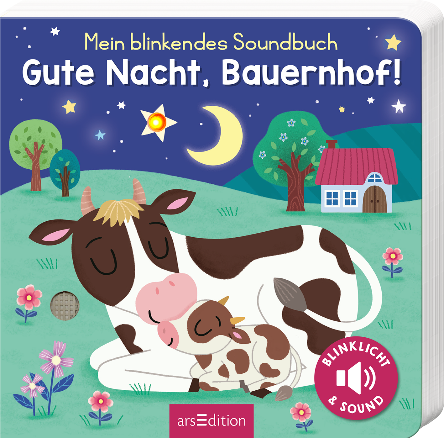 Das Cover zeigt eine nächtliche Bauernhofszene mit sanften, bunten Illustrationen. In der Mitte erkennt man eine schlafende Kuh und ihr Kalb, umgeben von Blumen und Bäumen. Der Himmel ist tiefblau und mit einem langen, gelben Mond sowie funkelnden Sternen geschmückt. Oben steht in Weiß „Mein blinkendes Soundbuch“ und darunter in größerem, verspieltem Schriftzug „Gute Nacht, Bauernhof!“. Ein roter Button mit „BLINKLICHT & SOUND“ befindet sich rechts. Ganz unten mittig steht...