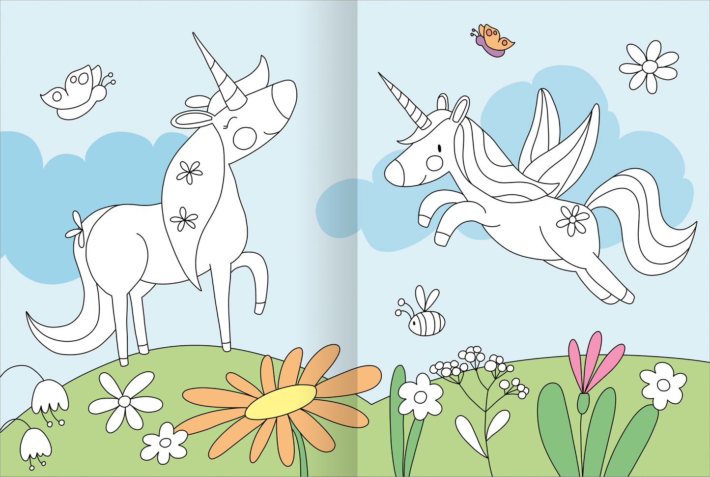 Gezeigt wird eine Innen- oder Zusatzansicht von „Mein großes buntes Malbuch – Einhörner“. Die Illustration zeigt zwei einhörner, eines steht auf einer Wiese, das andere fliegt mit ausgebreiteten Flügeln. Umgeben sind sie von einer bunten Blumenlandschaft, die verschiedene Blumen in lebhaften Farben zeigt. Der Hintergrund ist in sanften Himmelblau- und Wolkenfarben gehalten. Die verwendete Typografie ist verspielt und kindgerecht.