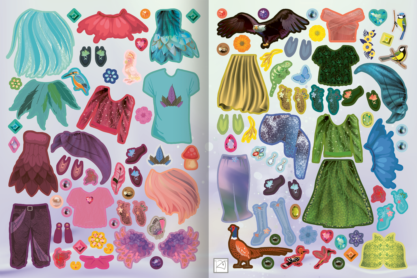 Gezeigt wird eine Innen- oder Zusatzansicht von „Sticker-Anziehpuppen Metallic – Im Feenreich“. Die Ansicht präsentiert eine Vielzahl von farbenfrohen Kleidungsstücken und Accessoires in lebendigen Nuancen von Pink, Lila und Blau. Die stilvollen Kleider und anderen Modestücke sind detailreich illustriert und umfassen verspielte Muster wie Blumen und Glitzer.