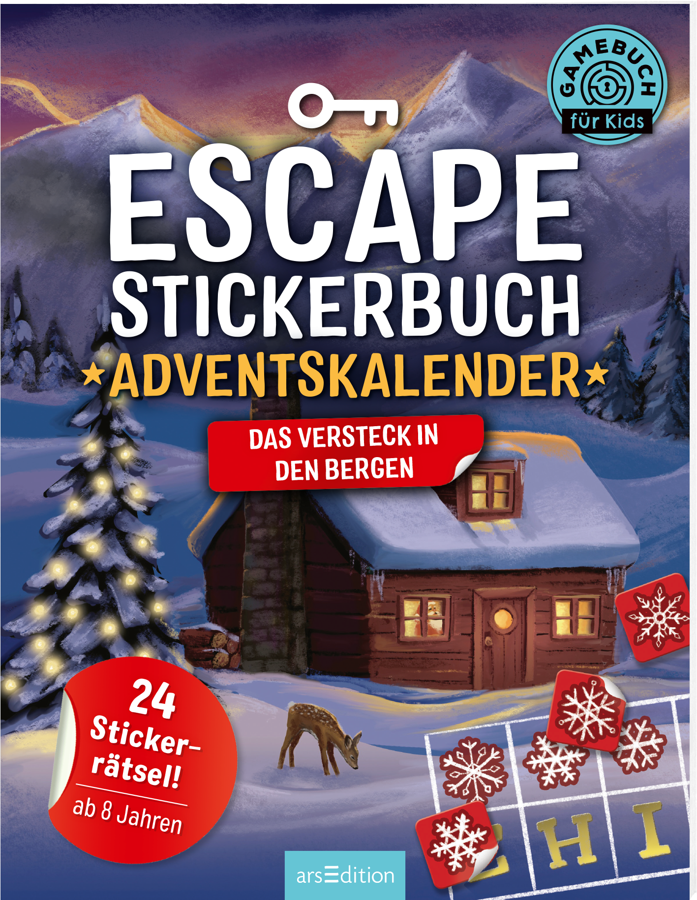 Das Buchcover zeigt eine winterliche Berglandschaft mit einem verschneiten Holzhaus, umgeben von Tannenbäumen. Der Titel „ESCAPE STICKERBUCH ADVENTSKALENDER“ ist groß und in einem verspielten, weißen Schriftstil gehalten, während der Untertitel „DAS VERSTECK IN DEN BERGEN“ in einem roten, abgerundeten Banner erscheint. Oben rechts befindet sich das Logo „GAMEBUCH für Kids“. Farblich dominieren kühle Blau- und Weißtöne, die eine festliche Atmosphäre erzeugen. Ganz unten...