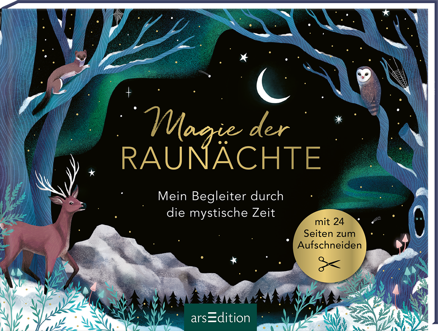 Das Cover zeigt eine zauberhafte Winternacht mit einem tiefblauen, sternenklaren Himmel und einem geheimnisvollen Mond. In der Landschaft sind ein Hirsch und ein Eichhörnchen abgebildet, umgeben von schneebedeckten Bäumen. Der Titel „Magie der Raunächte“ ist in geschwungener, goldener Schrift platziert. Unterhalb des Titels steht der Untertitel „Mein Begleiter durch die mystische Zeit“. Ein rundes, goldenes Element weist auf „24 Seiten zum Aufschneiden“ hin. Ganz unten mittig...