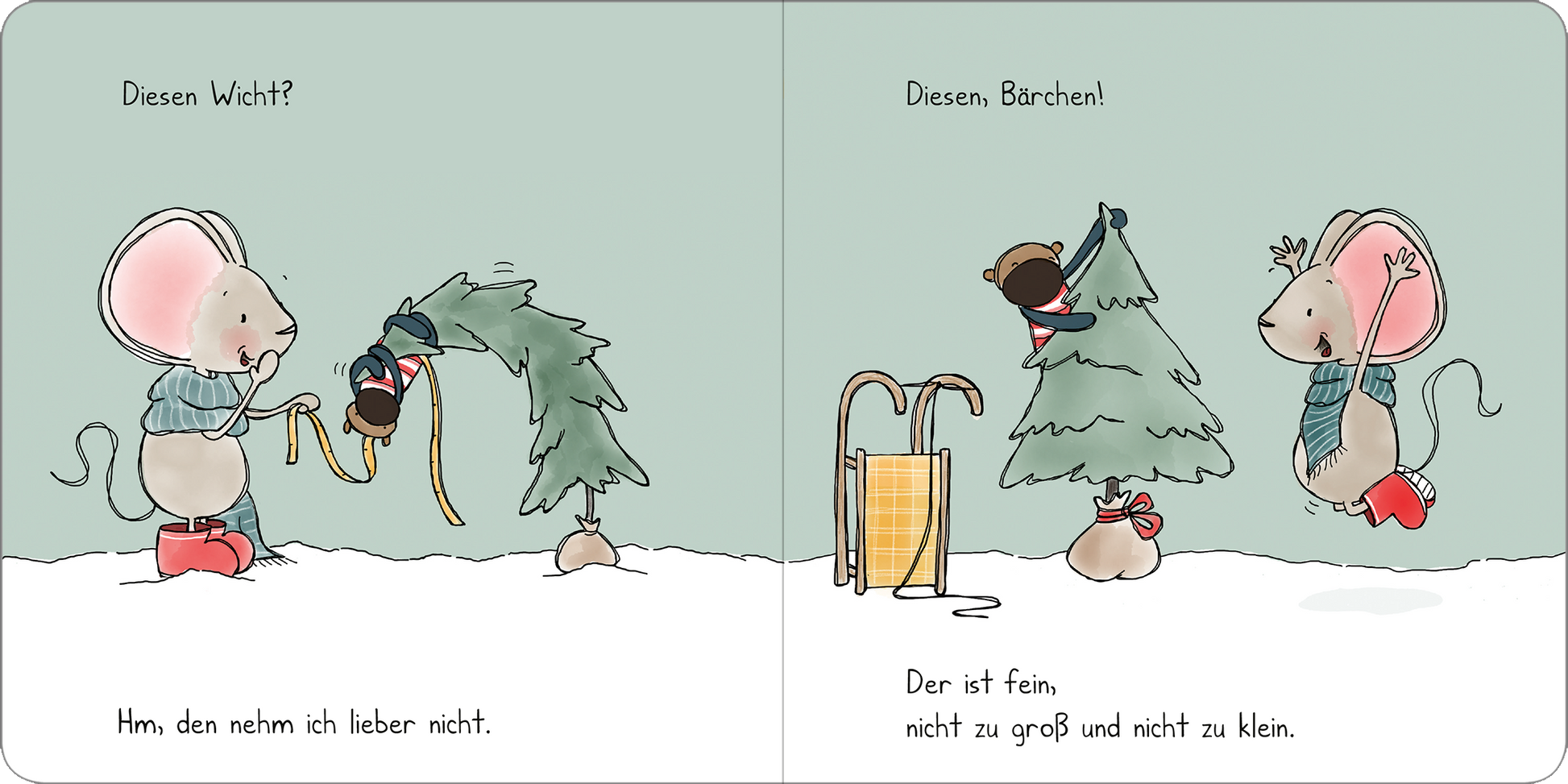 Gezeigt wird eine Innen- oder Zusatzansicht von „Weihnachten mit Maus“. Die Illustration zeigt eine winterliche Szenerie mit einer Maus, die an einem kleinen Weihnachtsbaum arbeitet, während eine andere Maus interessiert zuschaut. Die Farben sind sanft und pastellig, überwiegend in Grün und Beige gehalten. Die Typografie ist kindgerecht und verspielt, mit großen, klaren Buchstaben, die für eine einfache Lesbarkeit sorgen.