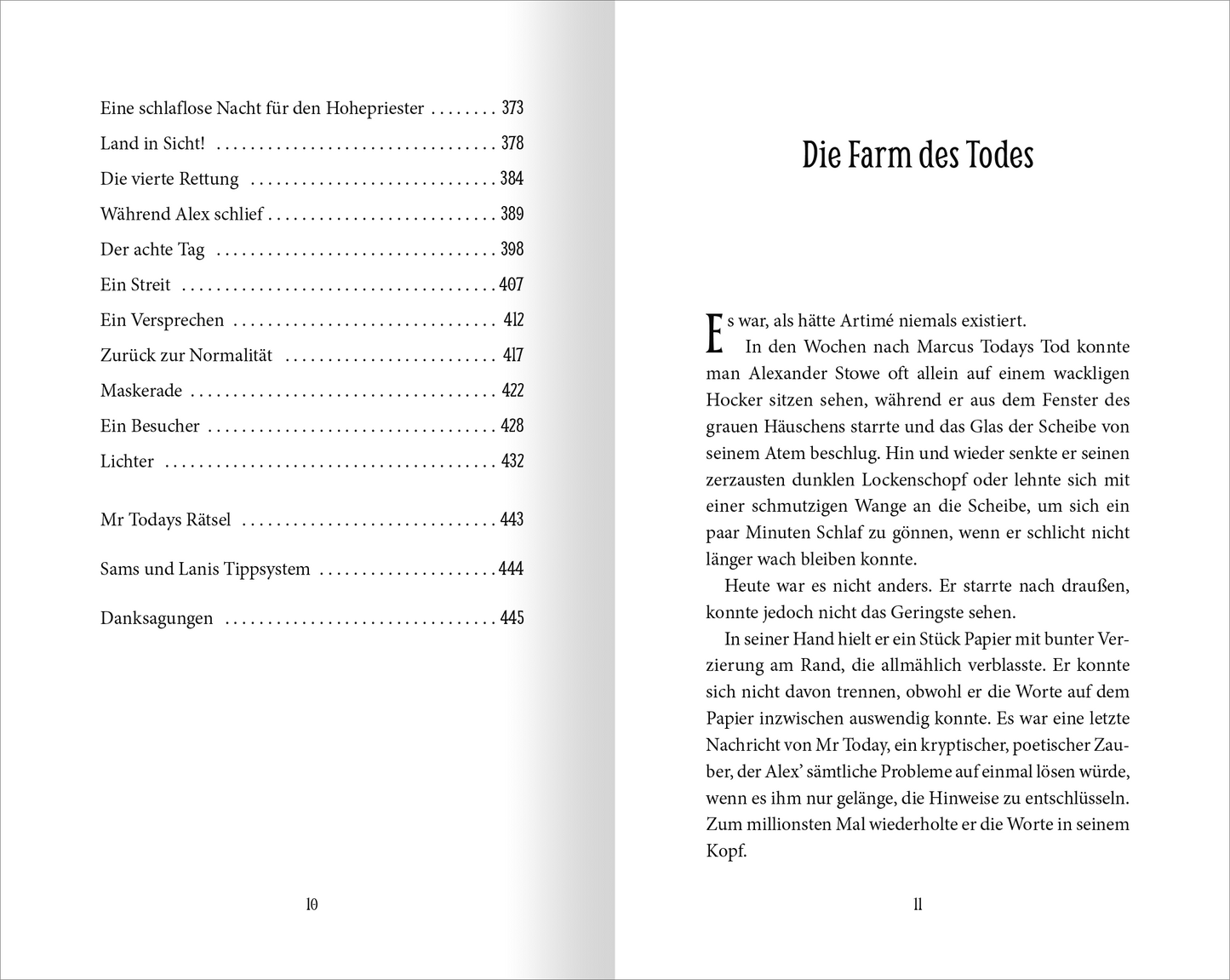 Gezeigt wird eine Innen- oder Zusatzansicht von „Wächter der Magie – Die Feuerinsel“. Die Abbildung zeigt gedruckte Seiten eines Buches. Auf der linken Seite sind Teile des Inhaltsverzeichnis abgebildet. Die Seiten sind in einem Weiß gehalten, mit schwarzer Schrift. Auf der rechten Seite ist eine Überschrift in größerer, auffälliger Schrift gesetzt, was die Struktur der Inhalte verdeutlicht. Am unteren Seitenrand sind Seitenzahlen platziert.