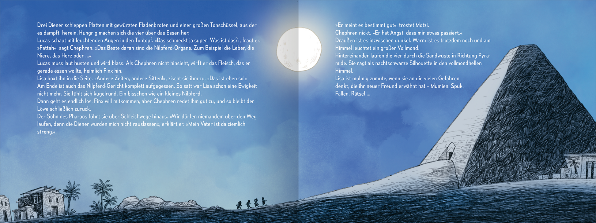 Gezeigt wird eine Innen- oder Zusatzansicht von „Die Zeitenspringer – Die große Pyramide“. Auf der Doppelseite erkennt man eine stimmungsvolle Szenerie mit einer großen Pyramide im Hintergrund, die in blassen Blautönen dargestellt ist. Im Vordergrund sind kleine Figuren zu sehen, die in einer abenteuerlichen Haltung agieren. Die Typografie ist kindgerecht und klar, mit großen Buchstaben, die die Erzählung unterstützen und zum Eintauchen in die Geschichte anregen.