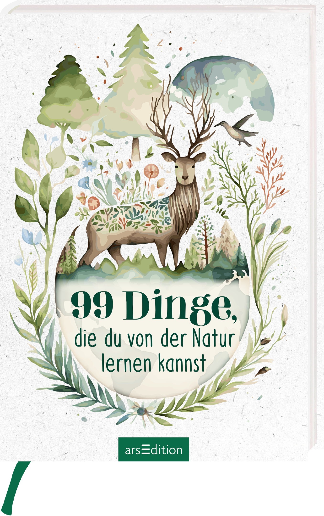 Das Buchcover zeigt einen majestätischen Hirsch, dessen Körper mit floralem Muster verziert ist. Um ihn herum sind üppige Pflanzen und Bäume in sanften Grüntönen, ergänzt durch zarte Blumen und kleine Tiere. Der Titel „99 Dinge, die du von der Natur lernen kannst“ ist in einer klaren, grünen Schrift gehalten, die harmonisch zur natürlichen Darstellung passt. Die Atmosphäre vermittelt eine Verbindung zur Natur und Lebensweise. Ganz unten mittig steht der Logoschriftzug von...