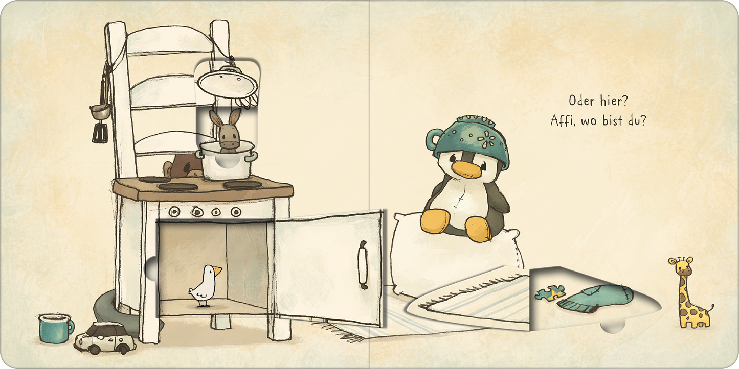 Gezeigt wird eine Innenansicht von „Wo ist mein Affi?“. Die Illustration zeigt eine gemütliche Küchenszene mit einem aufgestellten Stuhl und einigen Küchengeräten. Ein fröhlicher Pinguin mit einer blauen Mütze sitzt auf einem Kissen und blickt neugierig zur Seite. In der Küchenschranktür ist ein kleiner Vogel sichtbar. Die Farben sind sanft und pastellartig, vorwiegend in Beigetönen und sanften Blau- und Grüntönen gehalten, ergänzt durch die freundliche, runde Typografie des...