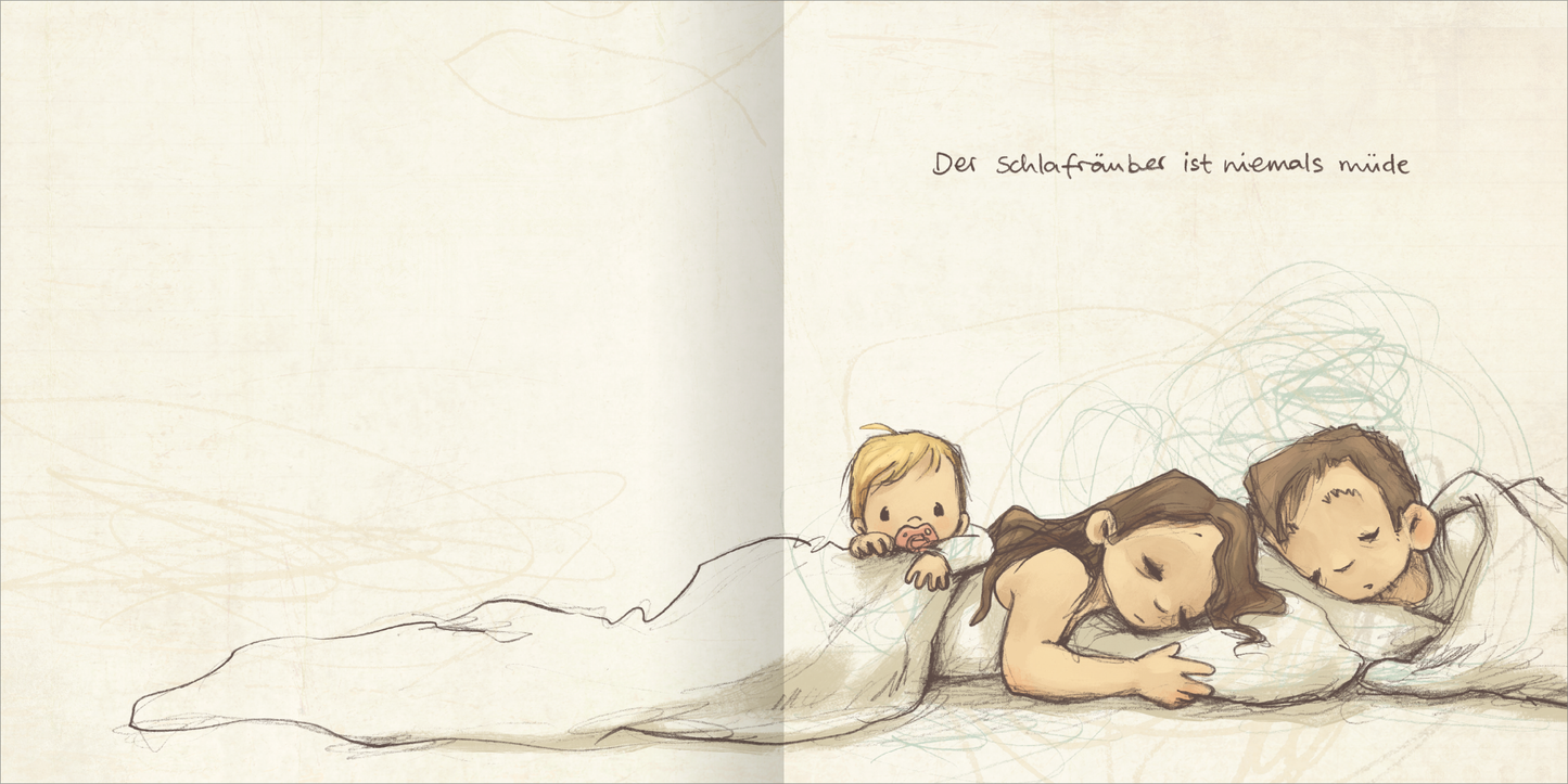 Gezeigt wird eine Innen- oder Zusatzansicht von „Der Schlafräuber“. Die Illustration zeigt eine harmonische Szene, in der drei Kinder friedlich im Bett liegen. Die Farbpalette ist sanft und überwiegend in warmen Beigetönen gehalten. Die Figur eines schlafenden Babys steht im Vordergrund, während ein Junge und ein Mädchen nebeneinander einschlafen. Darüber schwebt in verspielter, handschriftlicher Typografie der Text „Der Schlafräuber ist niemals müde“.