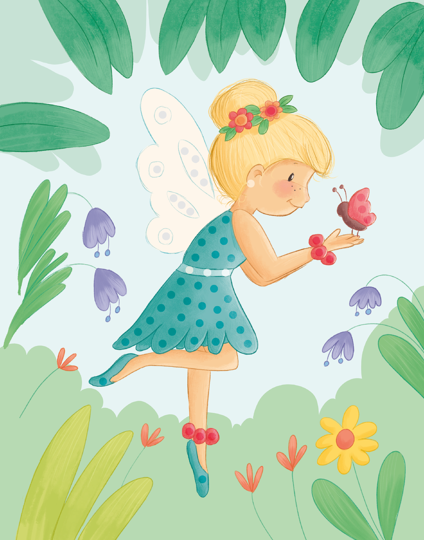 Gezeigt wird eine Innen- oder Zusatzansicht von „Diamantsticker Anziehpuppen – Feenzauber“. Die Illustration zeigt eine freundliche Fee mit blonden Haaren und einem blauen Tupfenkleid, umgeben von bunten Blumen und grünen Blättern. Die Fee hat transparente Flügel und hält einen kleinen, rosa Schmetterling. Die Farben sind lebhaft und fröhlich, mit einem pastelligen Hintergrund, der die Magie der Darstellung unterstreicht.
