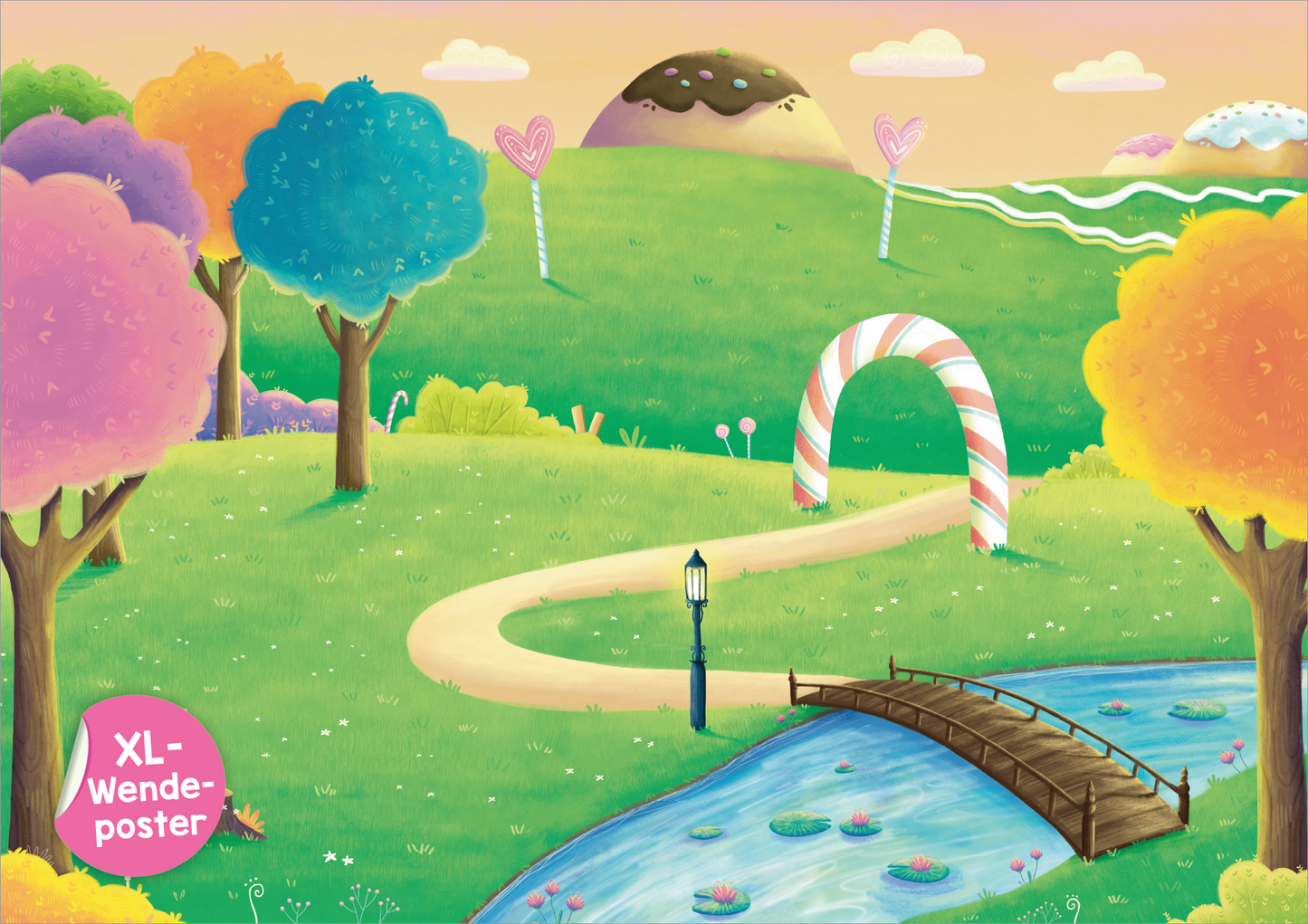 Gezeigt wird eine Innen- oder Zusatzansicht von „Mein XL Sticker-Poster Einhörner“. Die farbenfrohe Illustration zeigt eine fantasievolle Landschaft mit sanften Hügeln, bunten Bäumen in Rosa, Blau und Grün. Ein geschwungener Weg führt zu einem Zuckerstangenbogen, neben dem eine hölzerne Brücke über einen sanft fließenden Bach führt. Der Himmel ist in sanften Pastelltönen gehalten, ergänzt durch süße Wolken. Weiter hinten sind einzelne Berge zu sehen, die mit Schokoladen-Drops...