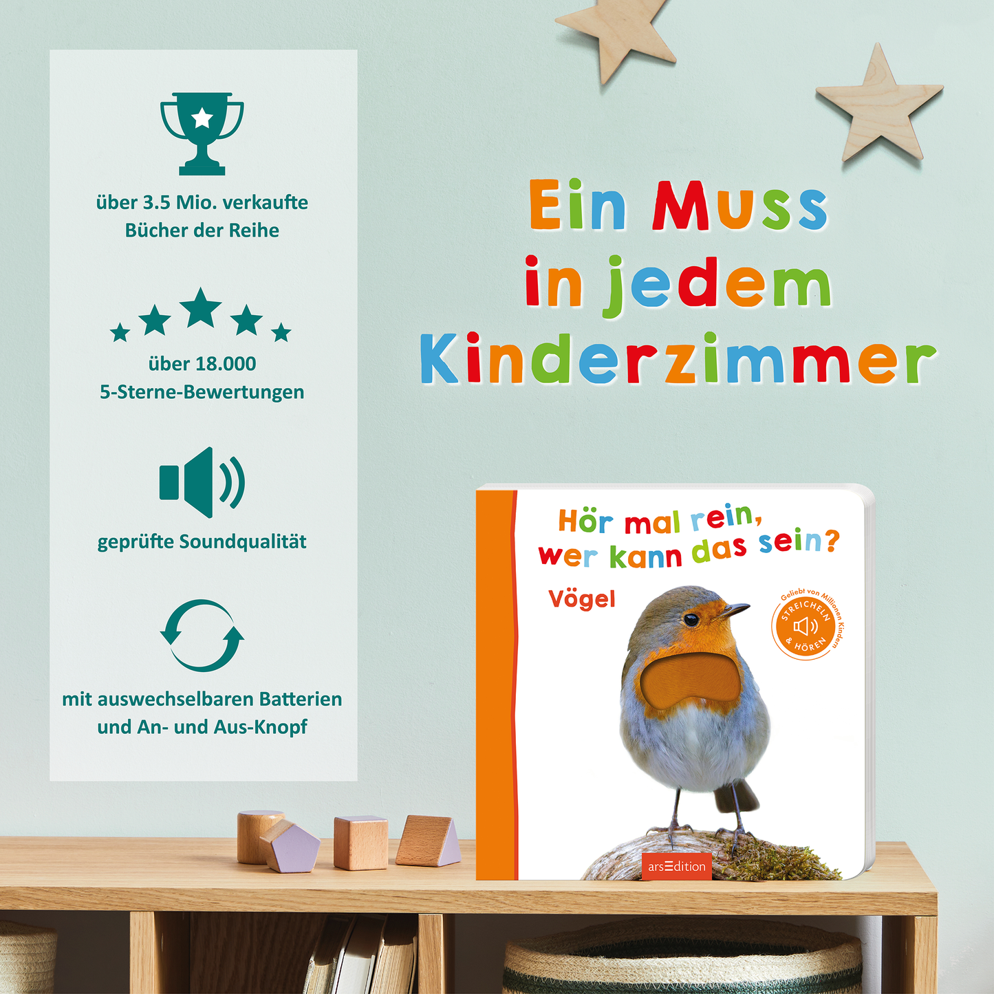 Gezeigt wird eine Innen- oder Zusatzansicht von „Hör mal rein, wer kann das sein? – Vögel“. Das Buch zeichnet sich durch eine leuchtend orangefarbene Ecke und ein ansprechendes Bild eines Vogels aus, das auf einer grauen Unterlage präsentiert wird. Darüber befindet sich die farbenfrohe Titelzeile in verspielter Typografie. Unterhalb sind verschiedene darauf angegebene Auszeichnungen und Features des Buches in grün, rot und blau platziert, um eine freundliche und einladende...