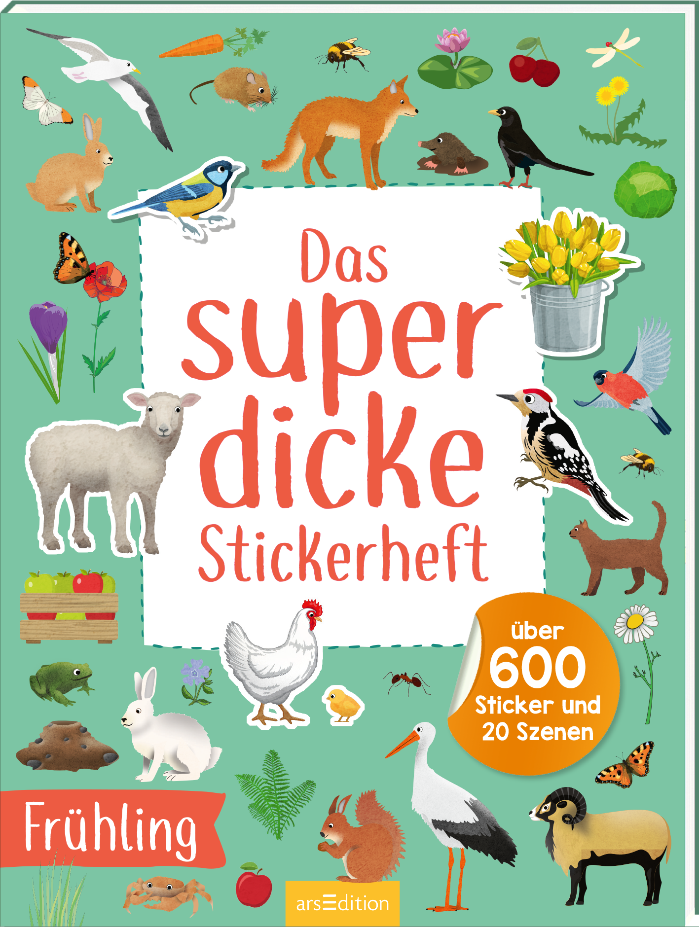 Das Buchcover zeigt eine fröhliche, grüne Hintergrundfarbe und ist mit bunten, illustrativen Tieren und Pflanzen gestaltet, darunter ein Schaf, ein Hase, Vögel und verschiedene Blumen. In der Mitte steht der Titel „Das super dicke Stickerheft“ in großen, roten Buchstaben, darunter der Text „über 600 Sticker und 20 Szenen“ in einem orangen Kreis. Ganz unten mittig steht der Logoschriftzug von arsEdition.