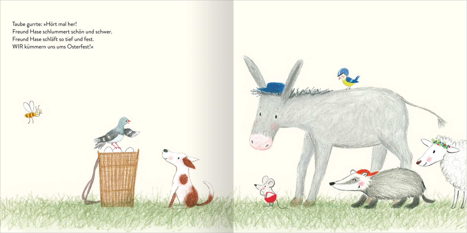 Gezeigt wird eine Innen- oder Zusatzansicht von „Osterhase Schlummernase“. Die Illustration zeigt eine fröhliche Szenen mit Tieren in sanften Pastellfarben. Ein Esel mit einer blauen Mütze steht im Mittelpunkt, umgeben von einer Taube, einem Hund, einem Igel und einem Schaf. Die Tiere sind in einer verträumten Wiese angeordnet, die mit grünen Grasstrukturen gestaltet ist. Links sind handschriftliche Textelemente in klarer, gut lesbarer Schriftart zu sehen, die die Dialoge der Charaktere...