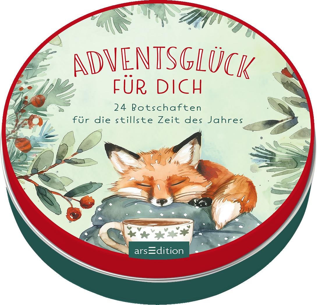 Auf dem rundem Buchcover „ADVENTSGLÜCK FÜR DICH“ sind in sanften, pastellfarbenen Tönen ein schlafender Fuchs und eine Tasse mit Weihnachtsstern-Muster abgebildet. Umgeben von grünen Tannenzweigen und roten Beeren strahlt das Cover eine gemütliche, winterliche Atmosphäre aus. Der Titel ist in verspielter, roter Schrift gut lesbar platziert, darunter steht „24 Botschaften für die stillste Zeit des Jahres“. Ganz unten mittig steht der Logoschriftzug von arsEdition.