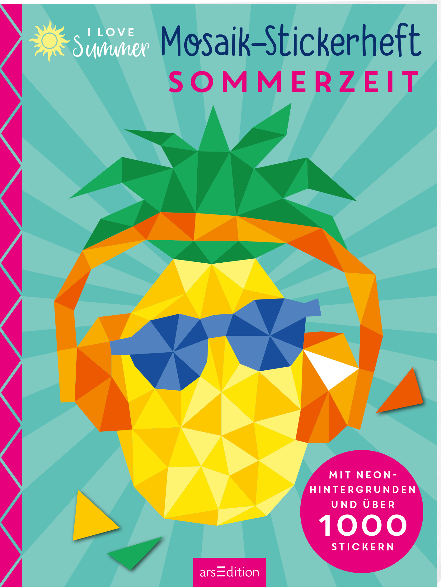 Auf dem Cover ist eine stilisierte, geometrisch gestaltete Ananas in leuchtenden Gelb- und Grüntönen abgebildet. Sie trägt eine Sonnenbrille in Blau und hat einen grünen Haarkranz aus Blättern. Der Hintergrund zeigt einen bunten, strahlenförmigen Verlauf in hellblau und mintgrün. Oben links befindet sich der Schriftzug „I LOVE Summer“ in fröhlichem Gelb. Der Titel „Mosaik-Stickerheft SOMMERZEIT“ steht zentral in einer modernen Schrift. Ganz unten mittig steht der Logoschriftzug...
