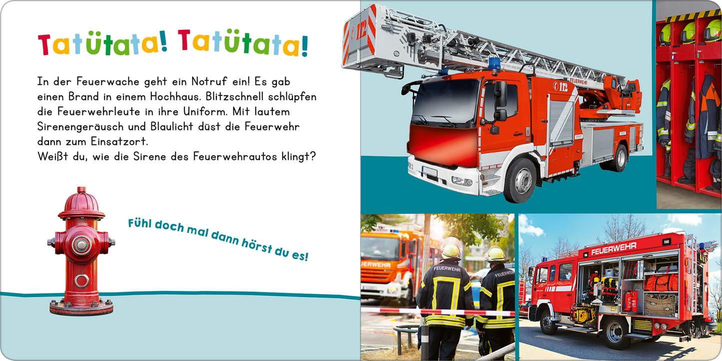 Gezeigt wird eine Innen- oder Zusatzansicht von „Hör mal rein, wer kann das sein? - Meine ersten Fahrzeuge“. Die Seite präsentiert eine auffällige Illustration eines Feuerwehrautos in kräftigen Rot- und Blautönen, ergänzt durch eine detaillierte Darstellung eines Feuerwehrhydranten. Auf der linken Seite ist ein handschriftlich gestalteter Text in freundlicher, bunter Schriftart platziert, der Kinder anspricht. Im Hintergrund sind Feuerwehrleute in Uniform zu sehen, die eine dynamische...